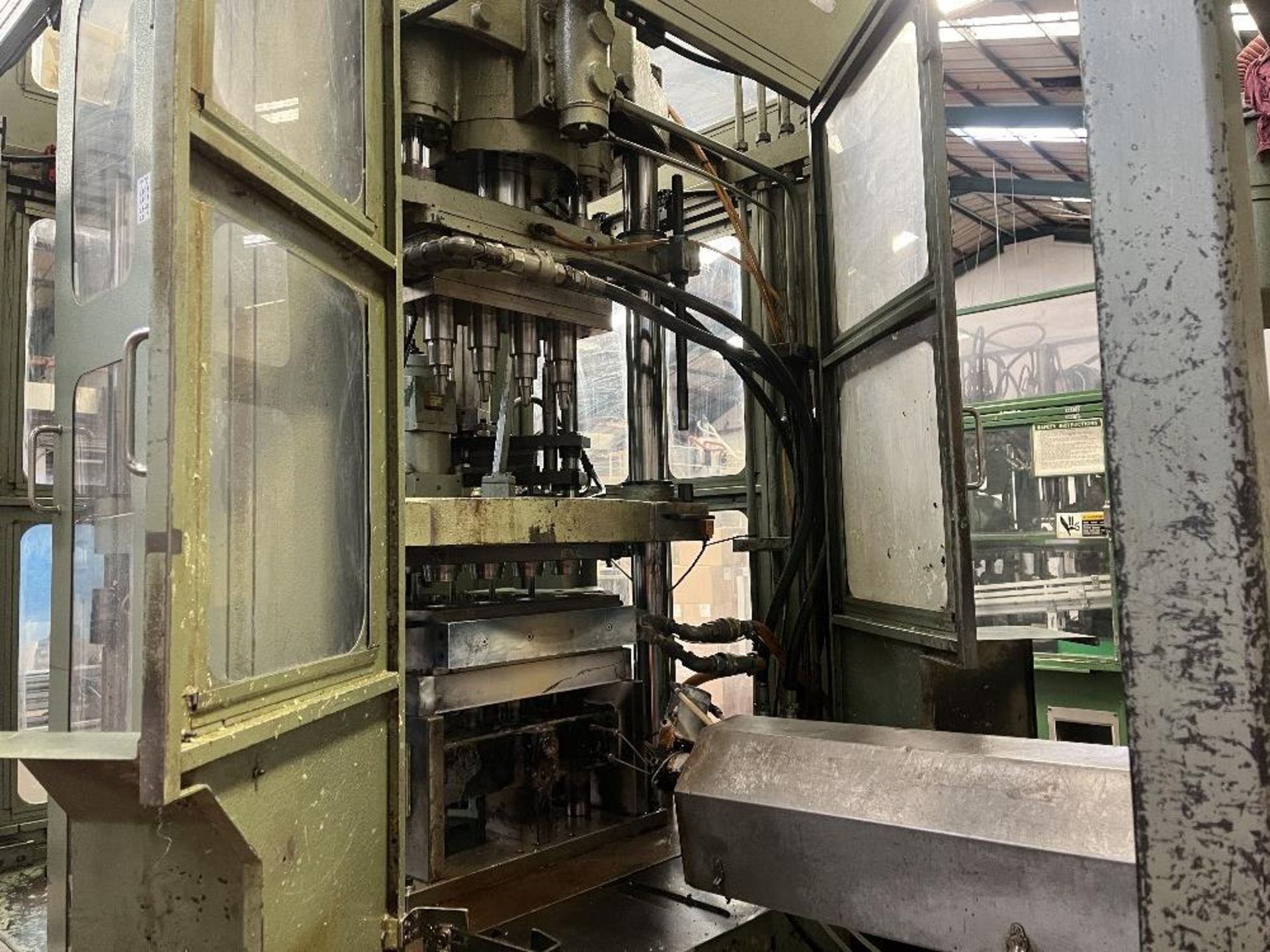 AOKI type SBIII-250LL-50 blow moulding machine - Image 16 of 27