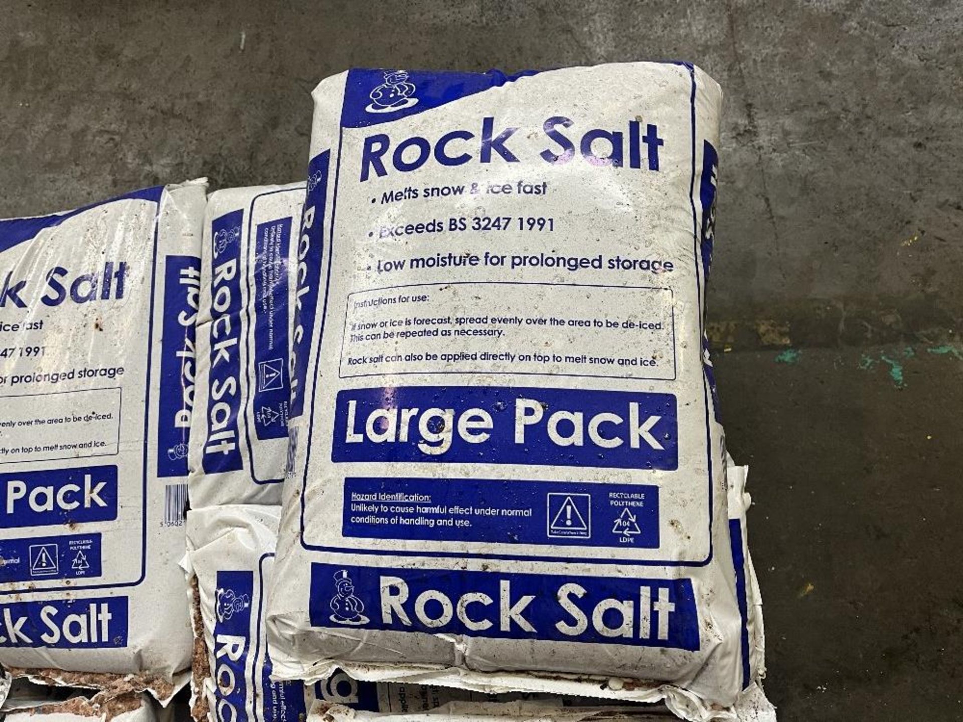 Apprix 15 bags of rock salt - Bild 3 aus 3