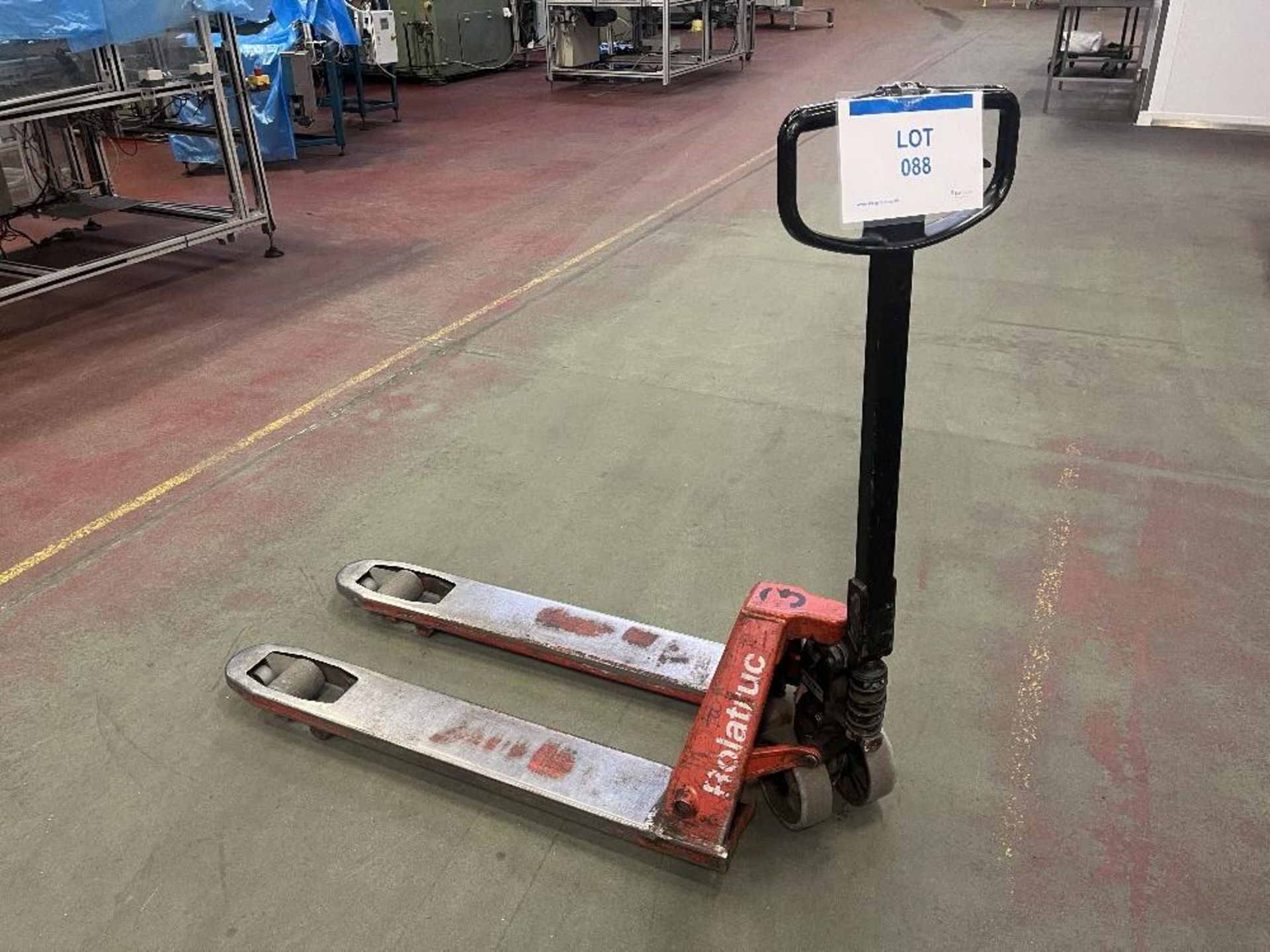 BT L20 Pallet Truck - 2000kg max load