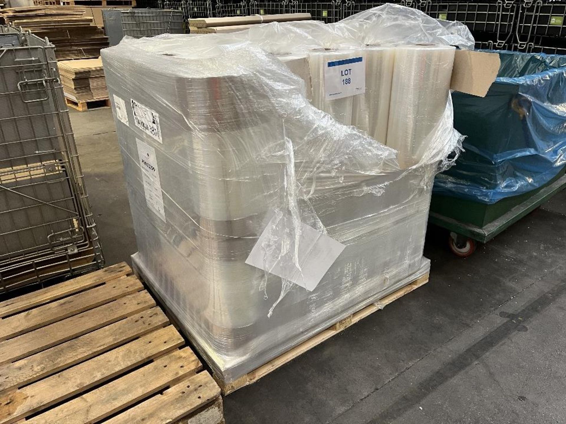 Pallet of 45 rolls of pallet stretch wrap - Image 2 of 4
