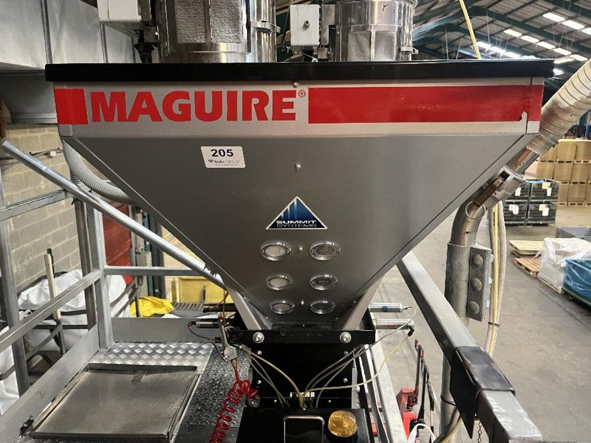 MAGUIRE Products gravimetric weigh scale blender - Image 8 of 18