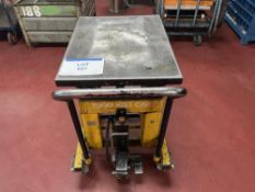 1000kg mobile lifting trolley