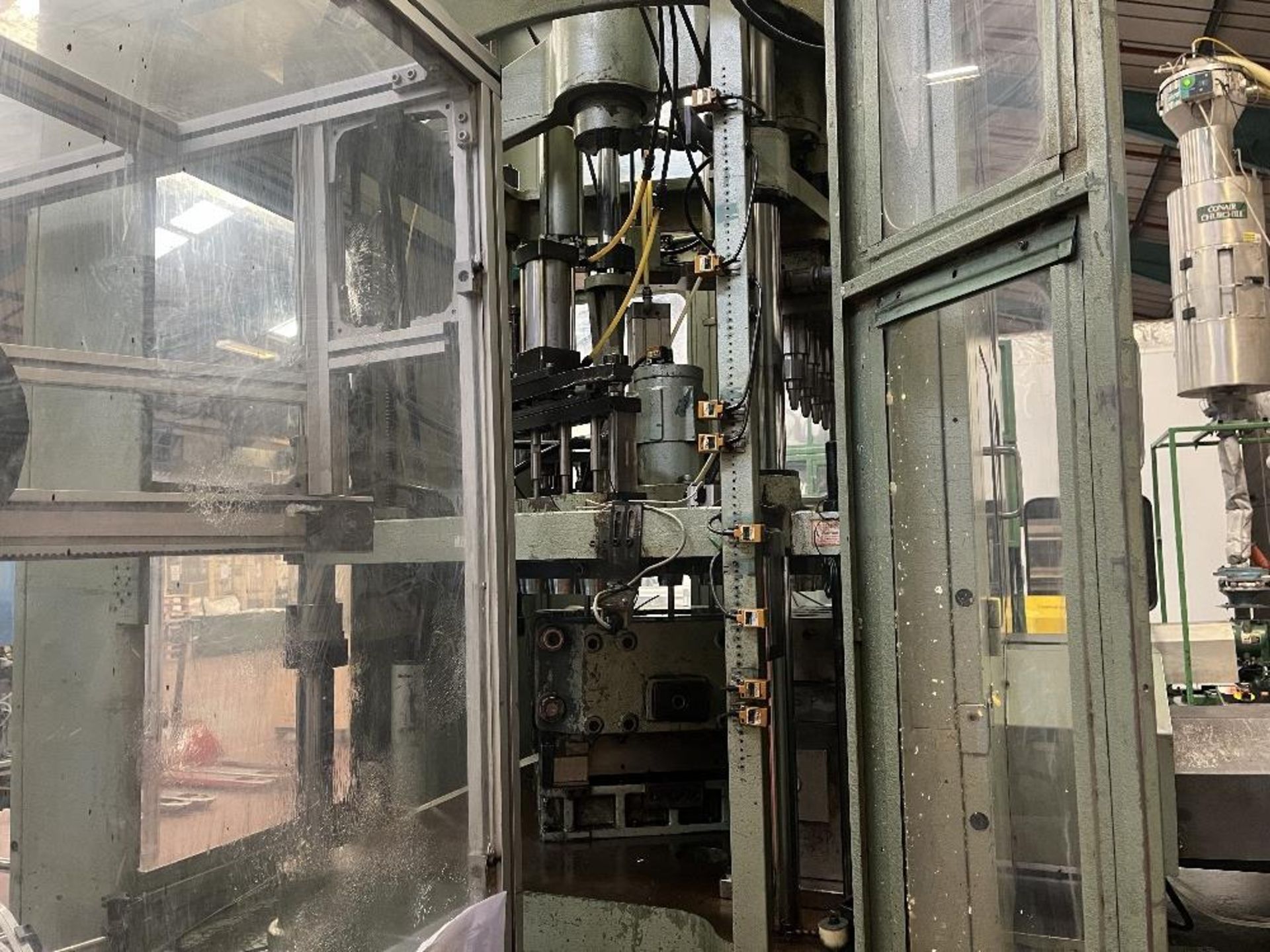 AOKI type SBIII-250LL-50 blow moulding machine - Image 15 of 27