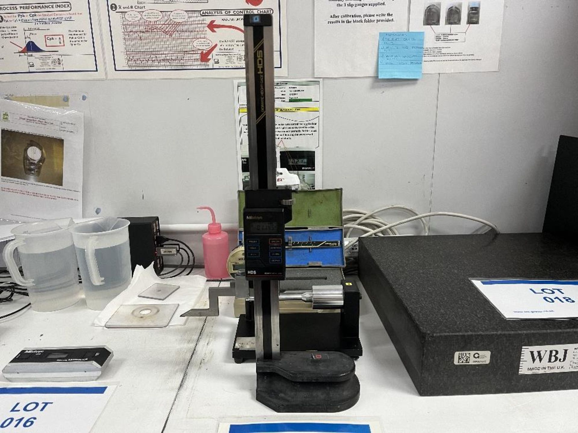 Mitutoyo HDS digital height gauge with sundry instruments - Image 2 of 6
