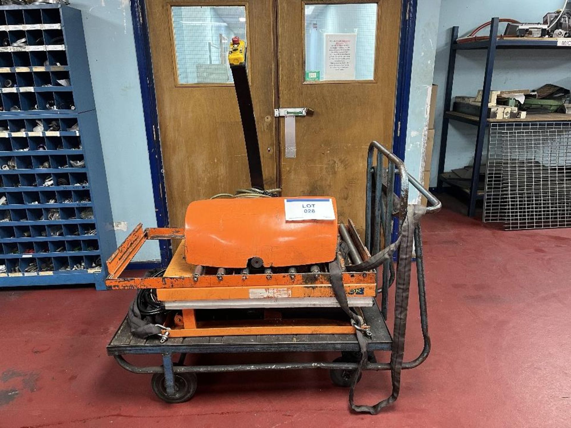 Steel trolley with scissor lift roller table - Image 2 of 6