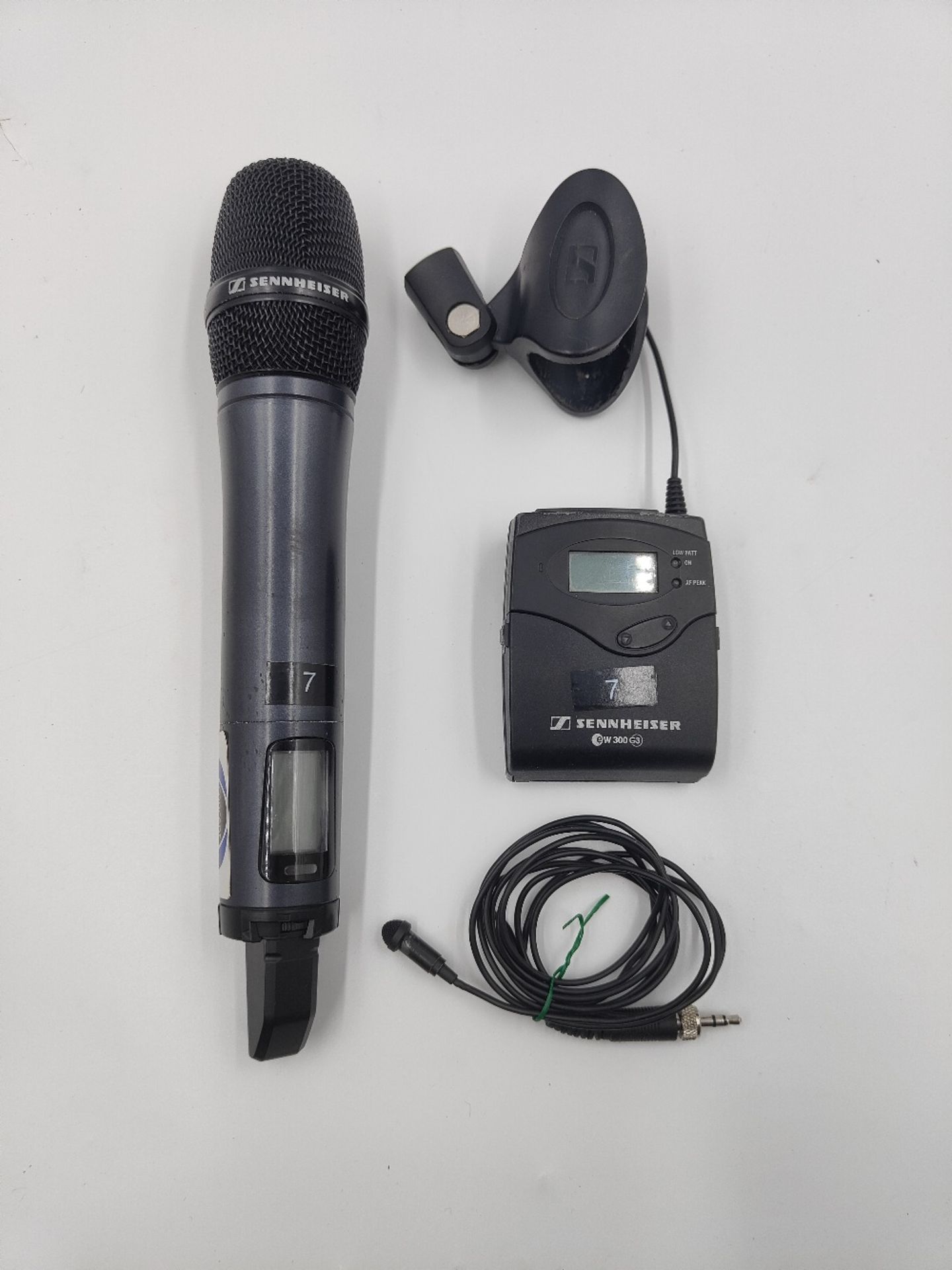 Sennheiser EW300 G3 Microphone and Receiver Kit - Image 2 of 4