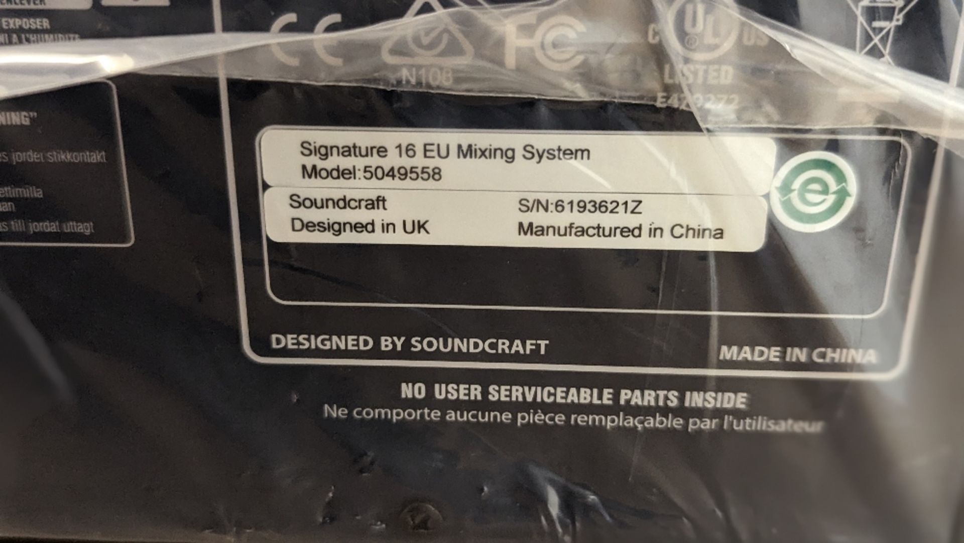 Soundcraft Signature 16 Analogue Mixing Desk Console (Brand new with original box and packaging) - Image 3 of 4