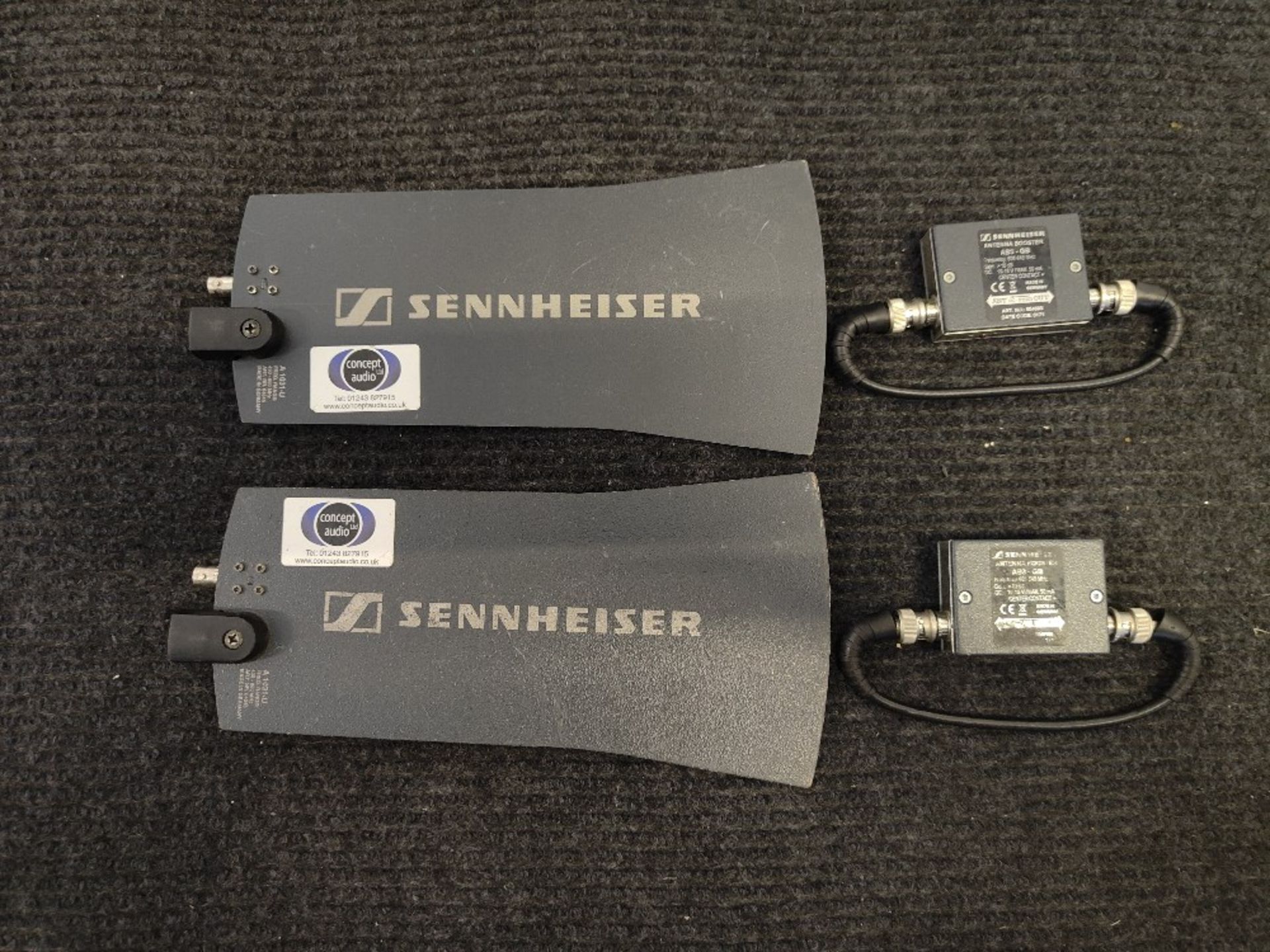 Sennheiser EW300 G3 16 Way RF Microphone Rack - To Include: (16) Microphones, (8) Receivers, Antenna - Image 8 of 11