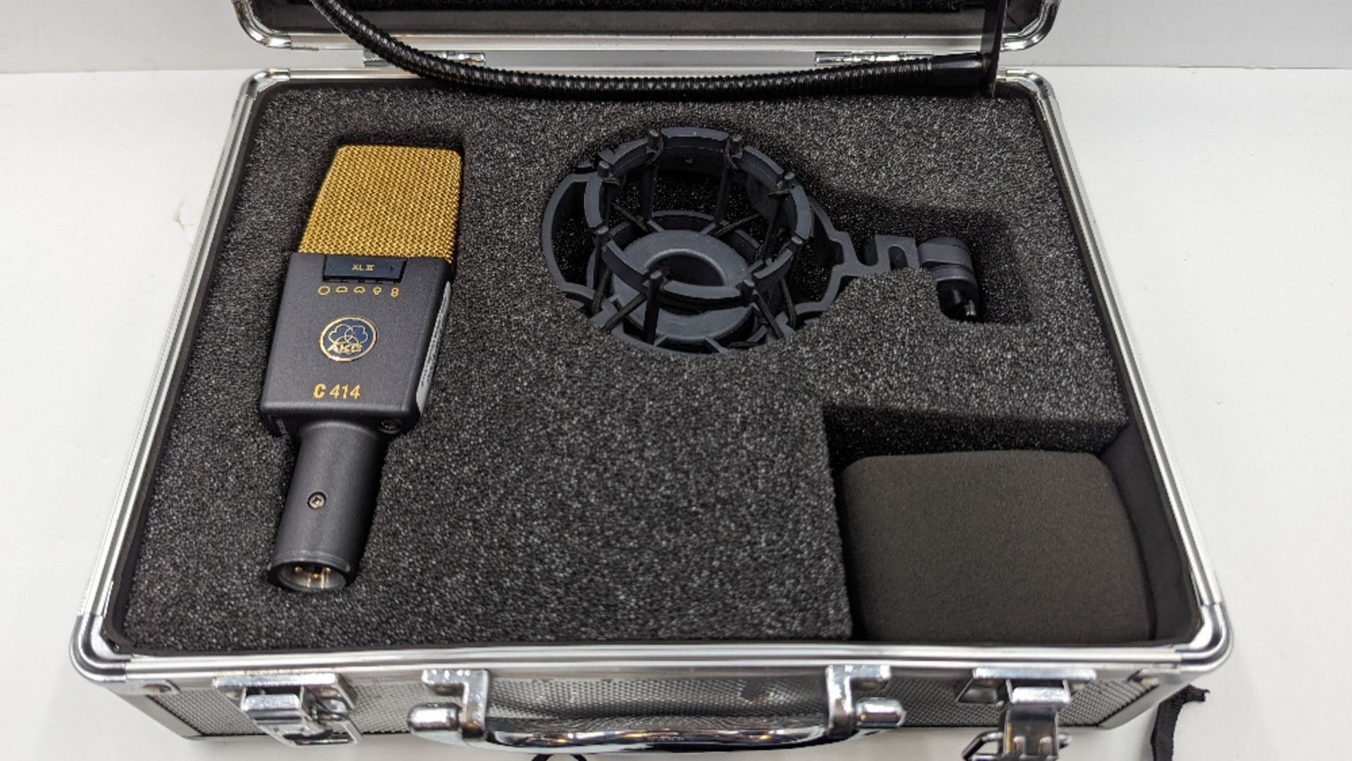 AKG C414 XL-II Microphone Kit - Image 2 of 5