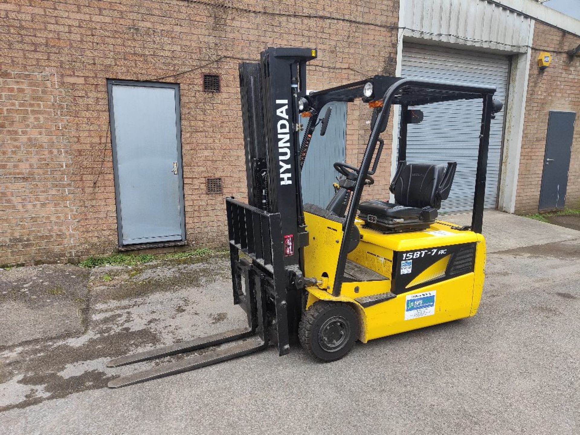 Hyundai 15BT-7 Electric Forklift