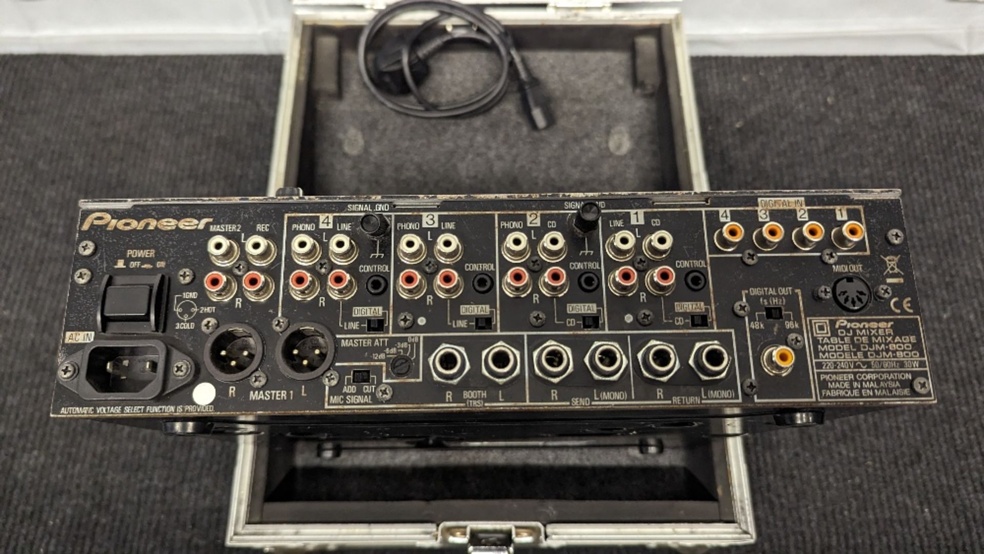 Pioneer DJM800 Mixer - Image 4 of 6