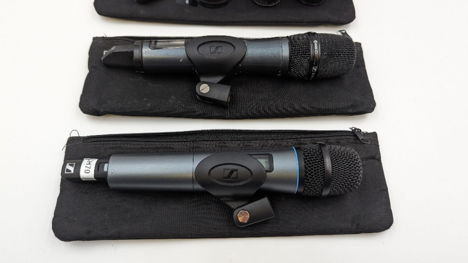 (1) Sennheiser EW100 G3 Handheld Microphone & (1) Sennheiser E825 Microphone with (2) Spare Capsules - Image 2 of 5