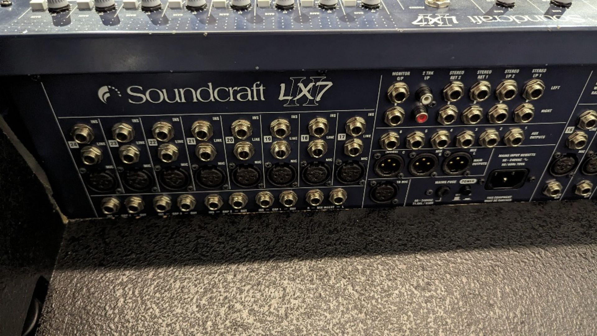 Soundcraft LX7ii Mixing Desk Console - Image 4 of 8