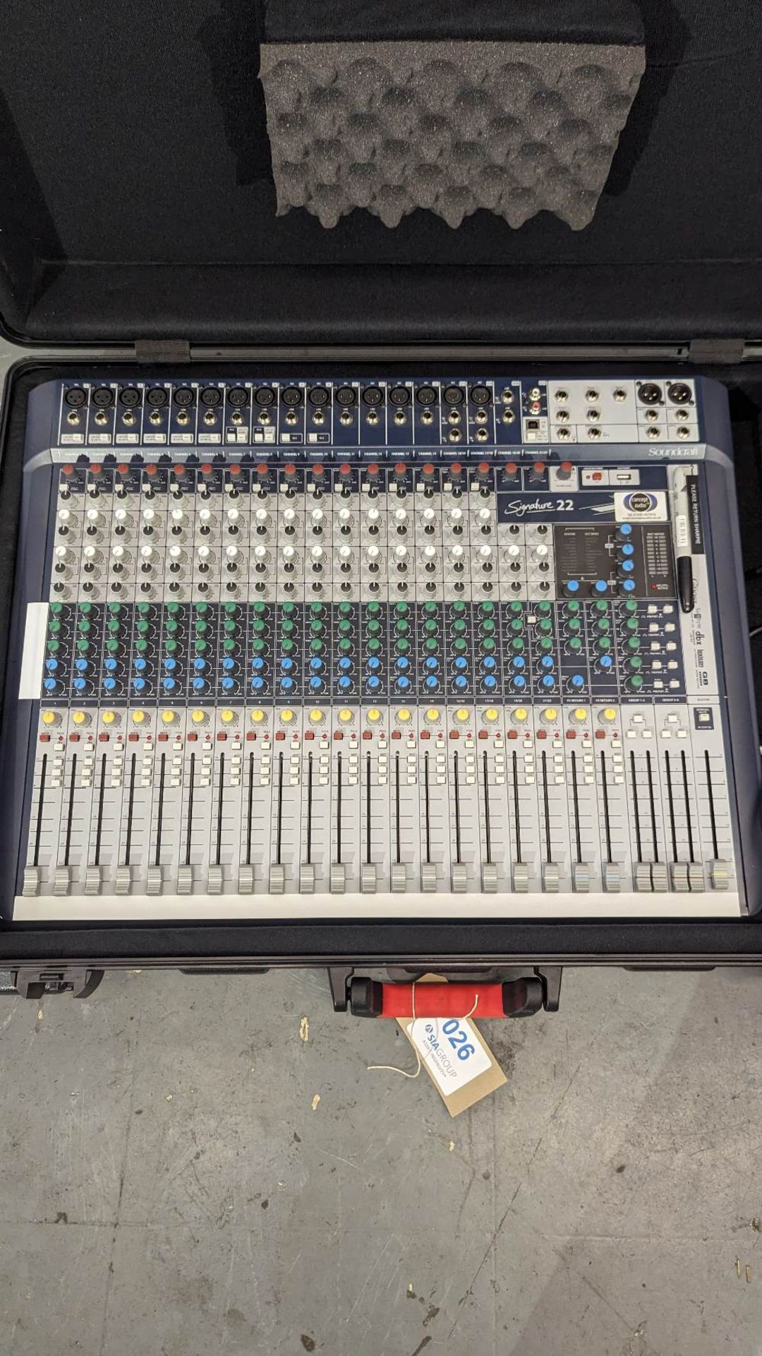 Soundcraft Signature 22 Analogue Mixing Desk Console - Image 2 of 4