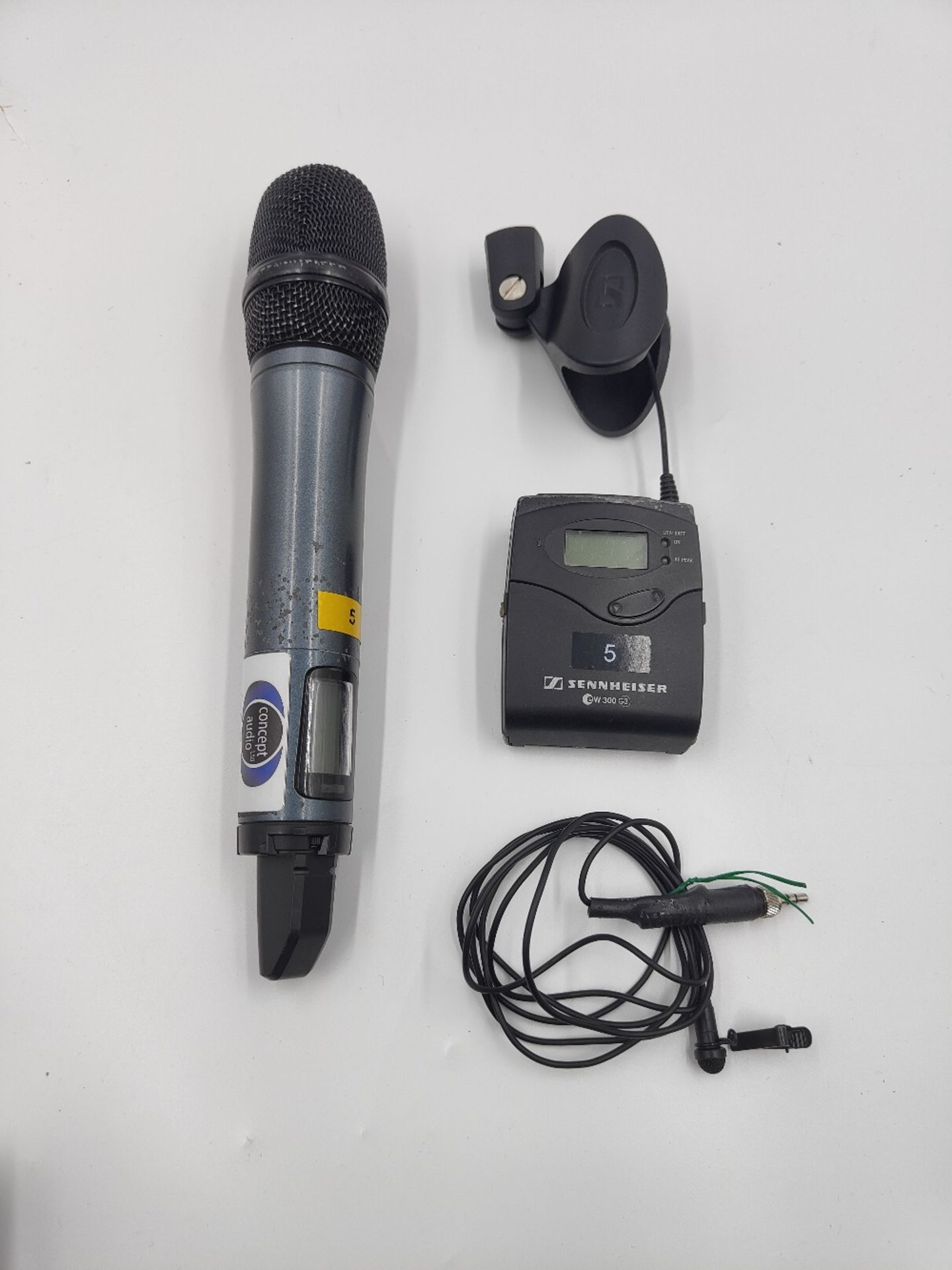 Sennheiser EW300 G3 Microphone and Receiver Kit - Image 2 of 6