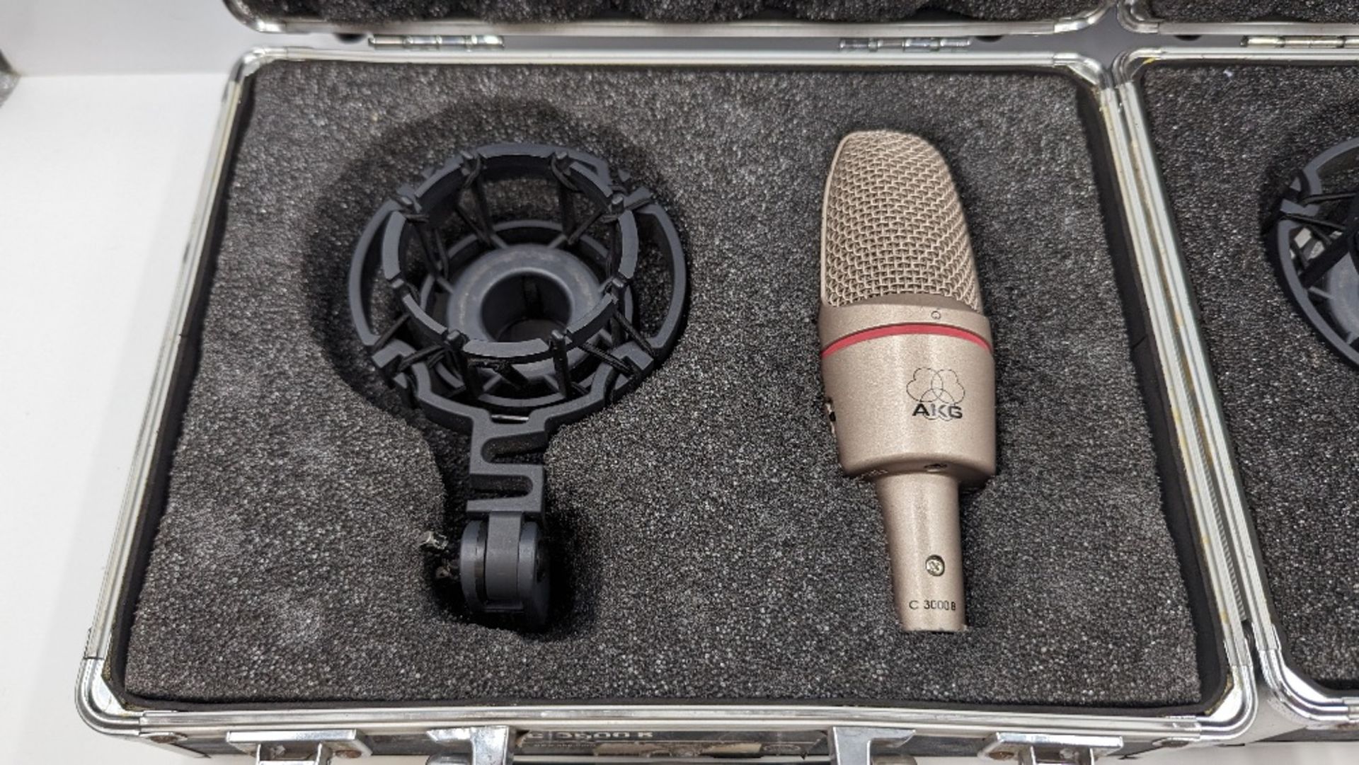 (2) AKG C3000B Condenser Microphones with (2) AKG H-85 Shockmounts - Image 2 of 5
