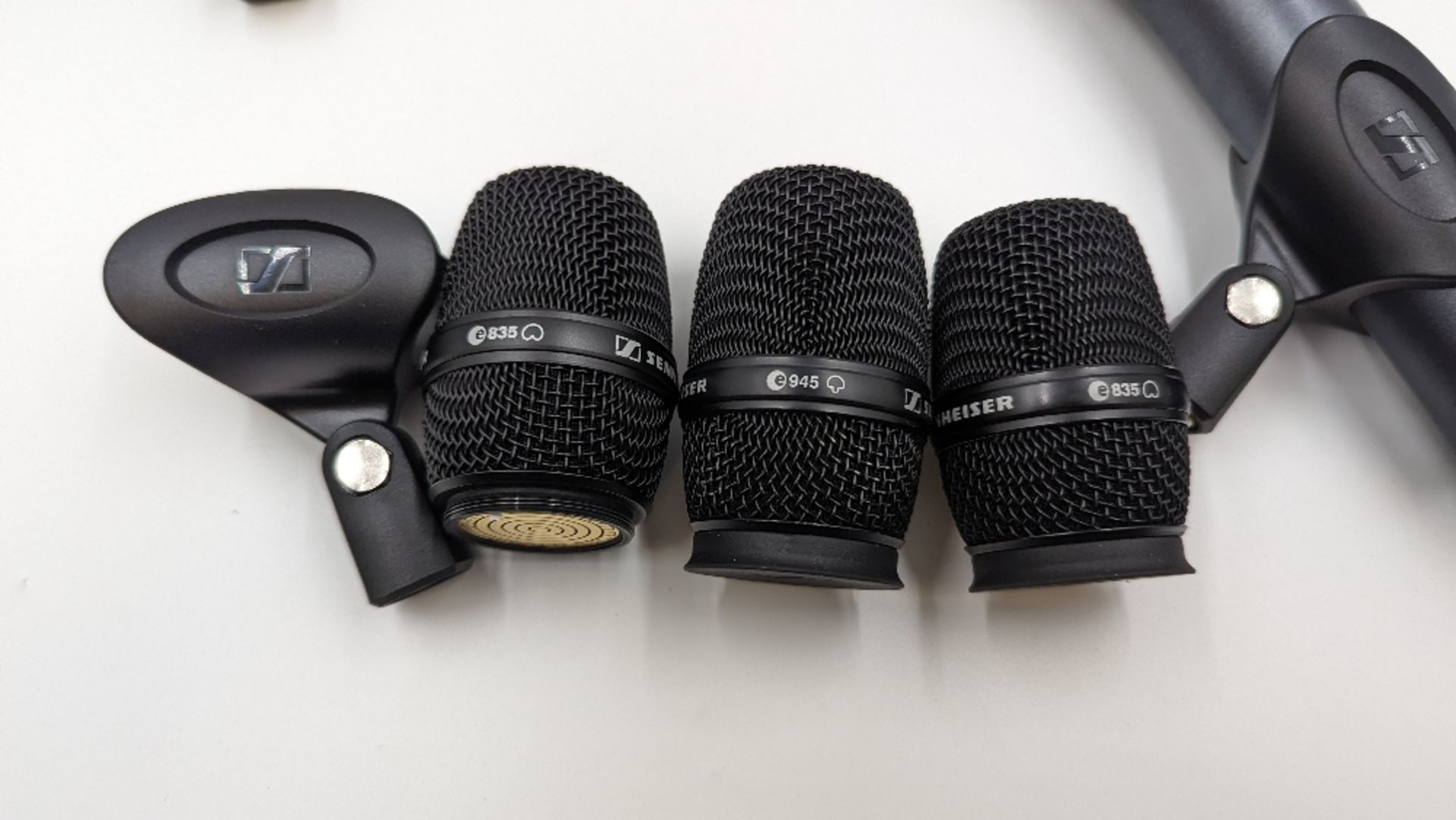 (4) Sennheiser EW300 G3 Handheld Microphones with (2) E835 Spare Capsules & (1) 945 Spare Capsule - Image 3 of 5