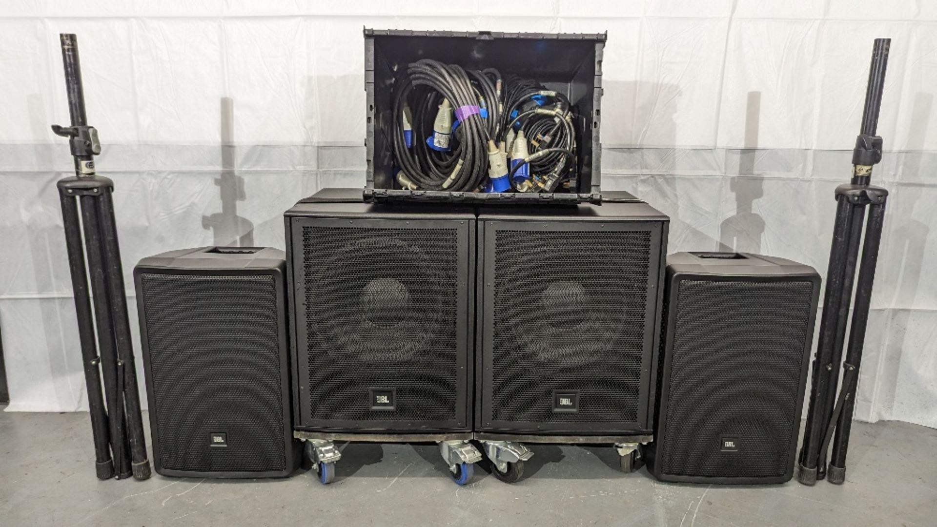 JBL PA Sound System - (2) JBL IRX112BT Speakers, (2) JBL IRX115 Subs & Associated Equipment - Bild 2 aus 8