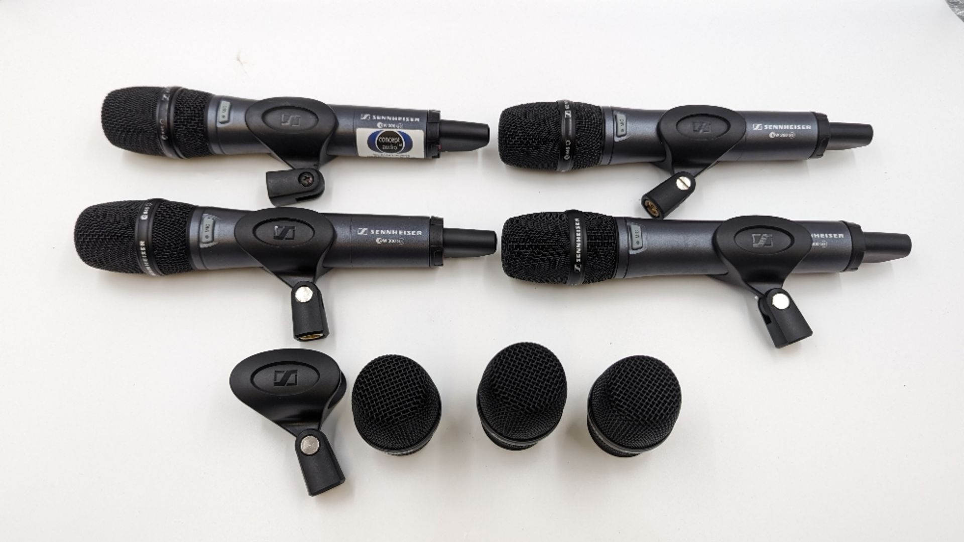 (4) Sennheiser EW300 G3 Handheld Microphones with (2) E835 Spare Capsules & (1) 945 Spare Capsule - Image 2 of 5