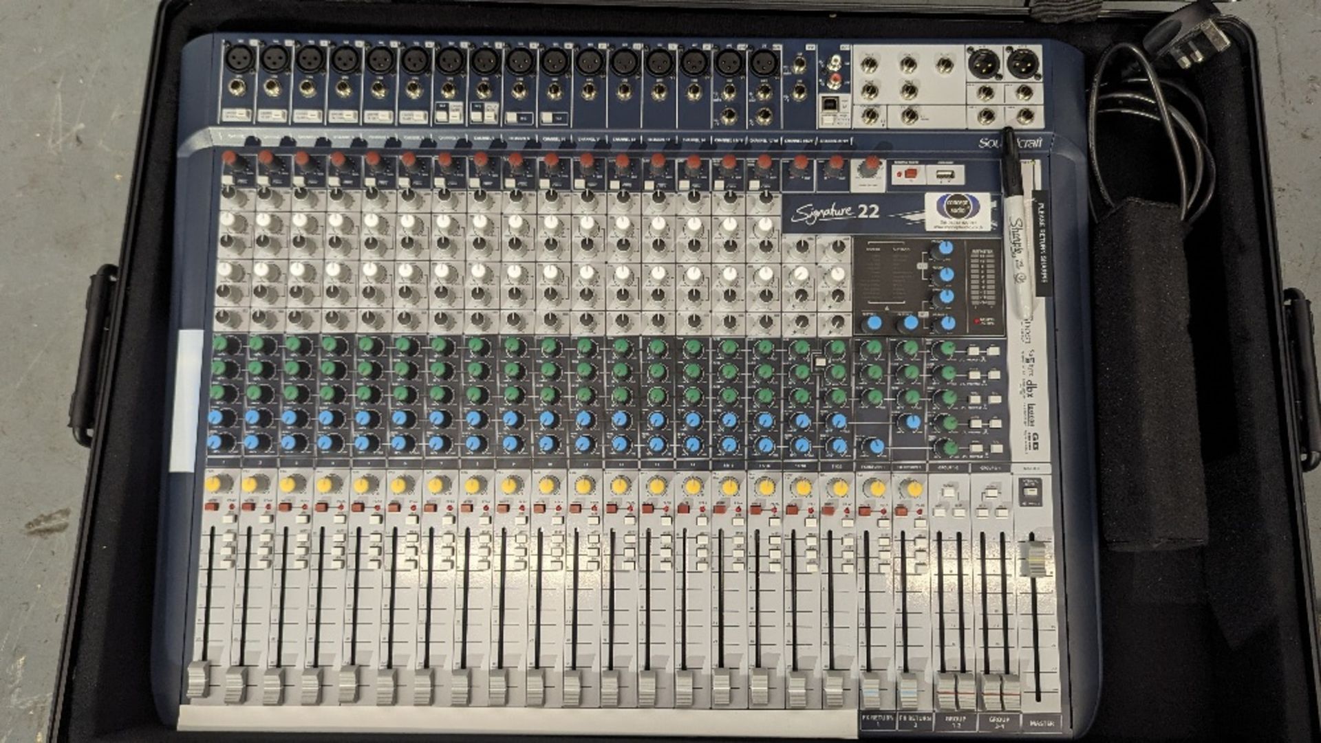 Soundcraft Signature 22 Analogue Mixing Desk Console - Image 3 of 4