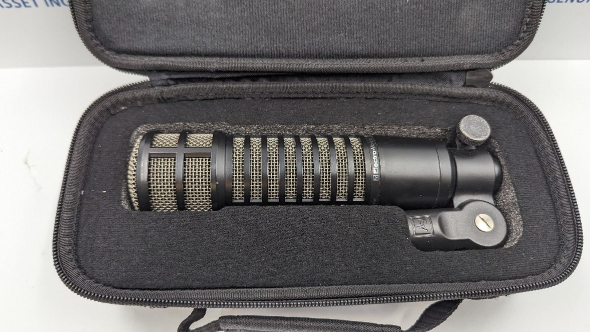 Electro-Voice RE320 Variable Dynamic Microphone - Image 2 of 4