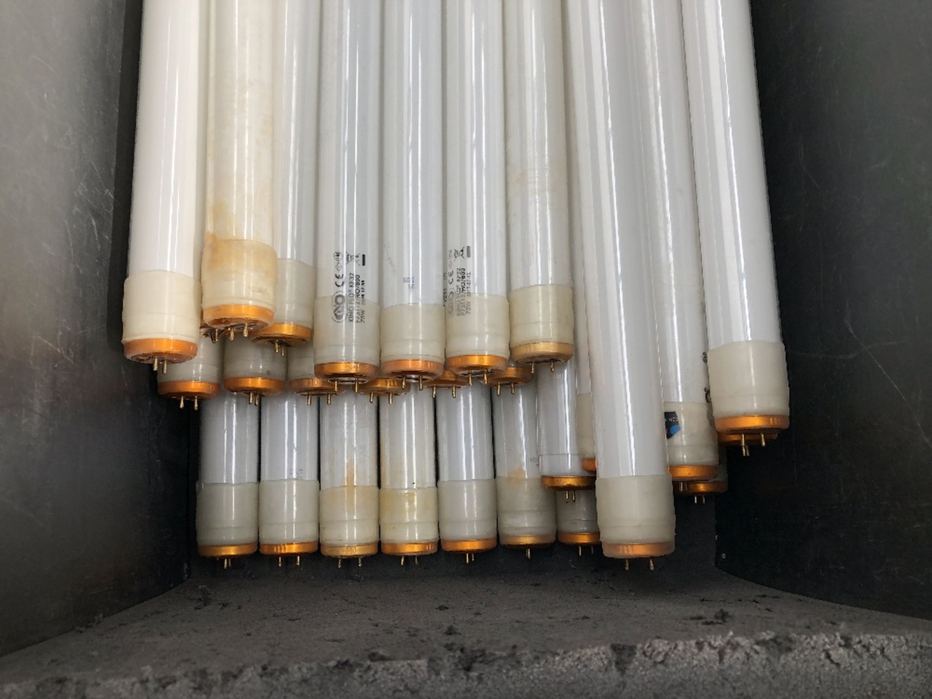 Quantity of 4ft Tungsten Lighting Tubes - Image 2 of 4