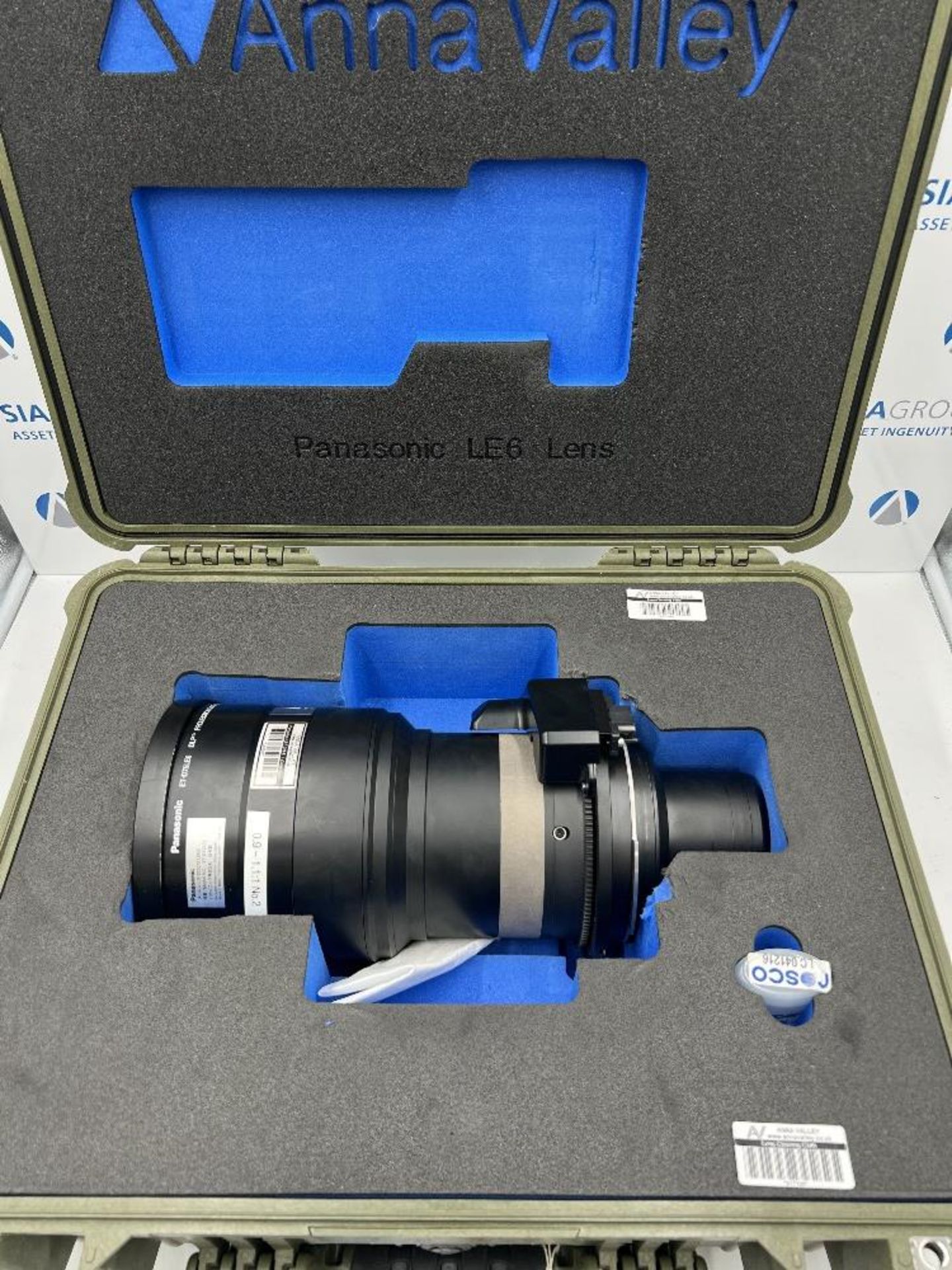 Panasonic ET-D75LE6 0.9-1.1 Zoom Lens With Carrier Case - Image 7 of 9