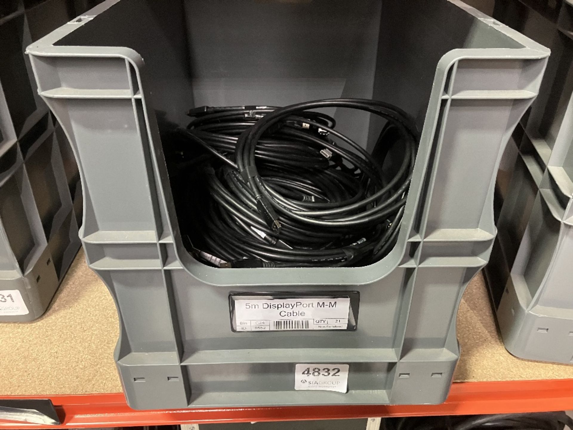 Large Quantity of 5m DisplayPort M-M Cables With Plastic Lin Bins - Image 5 of 5