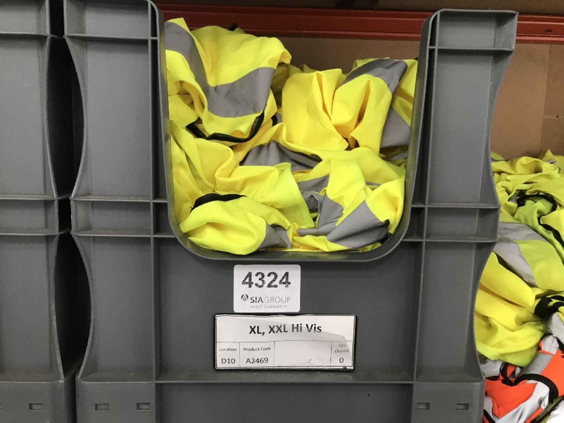 Contents of Safety Wear Racking - Image 4 of 9