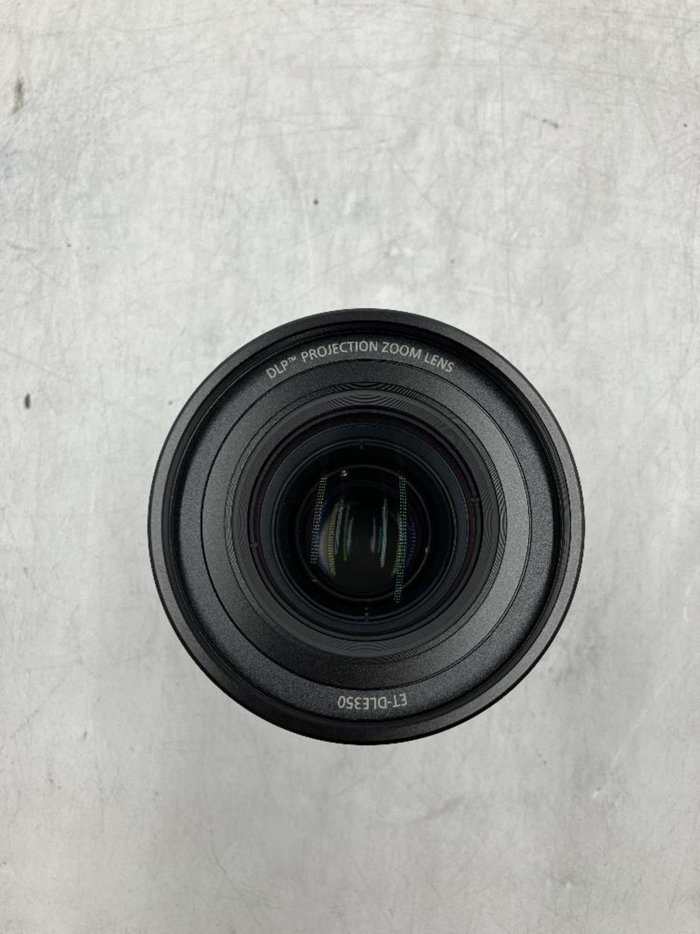 Panasonic ET DLE350 3.6-5.4:1 Zoom Lens With Carrier Case - Bild 4 aus 6