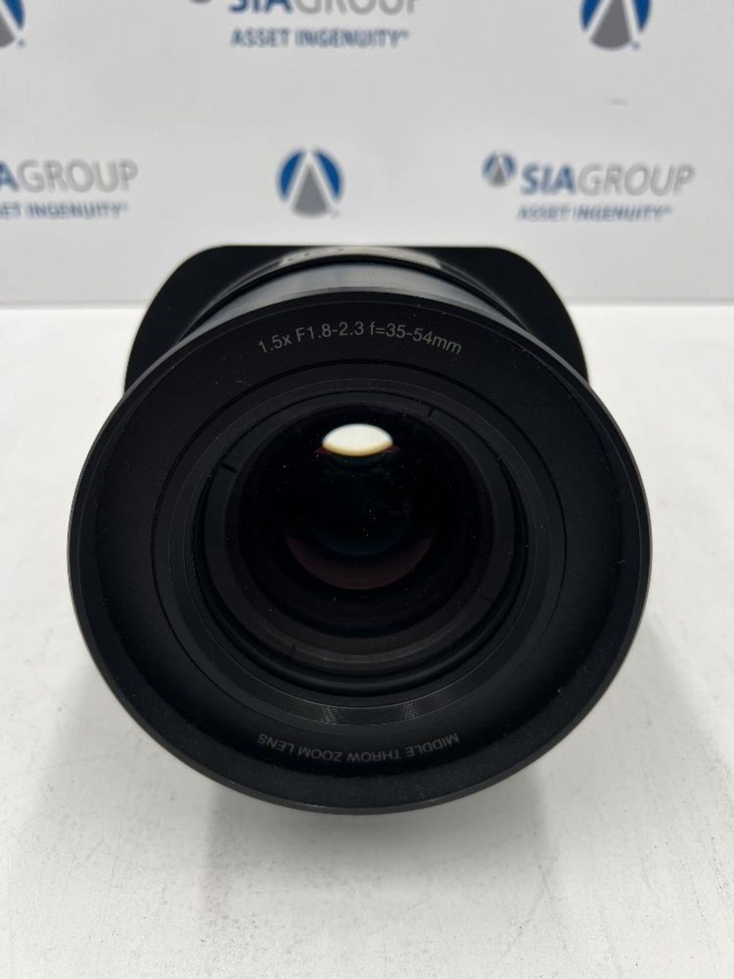 Christie Q-Series 2.5 - 3.8 Zoom Lens With Carrier Case - Bild 6 aus 9