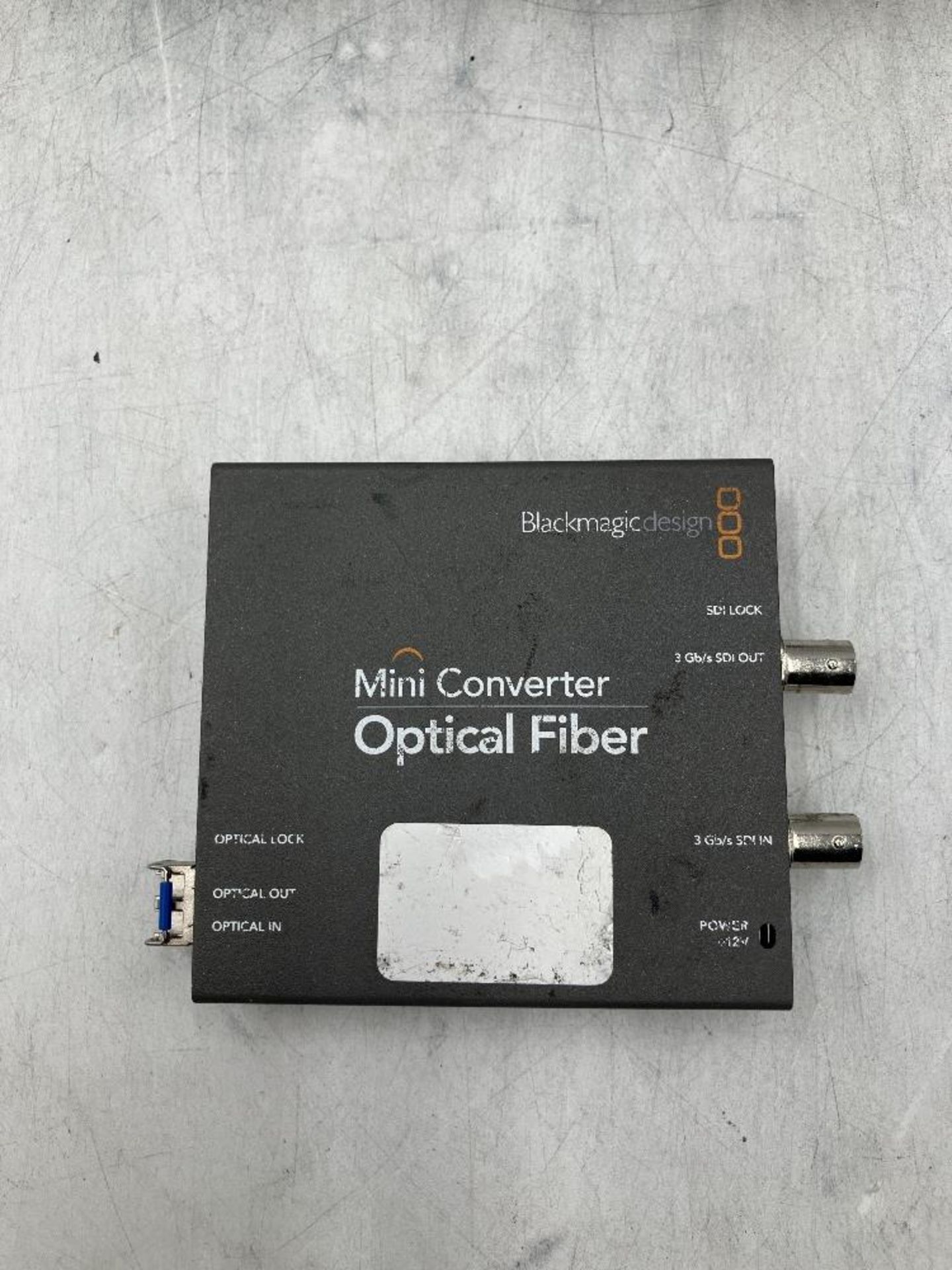 Blackmagic Mini Optical Fibre to SDI Bidirectional Converter With Power Cable & Plastic Carry Case - Image 4 of 5