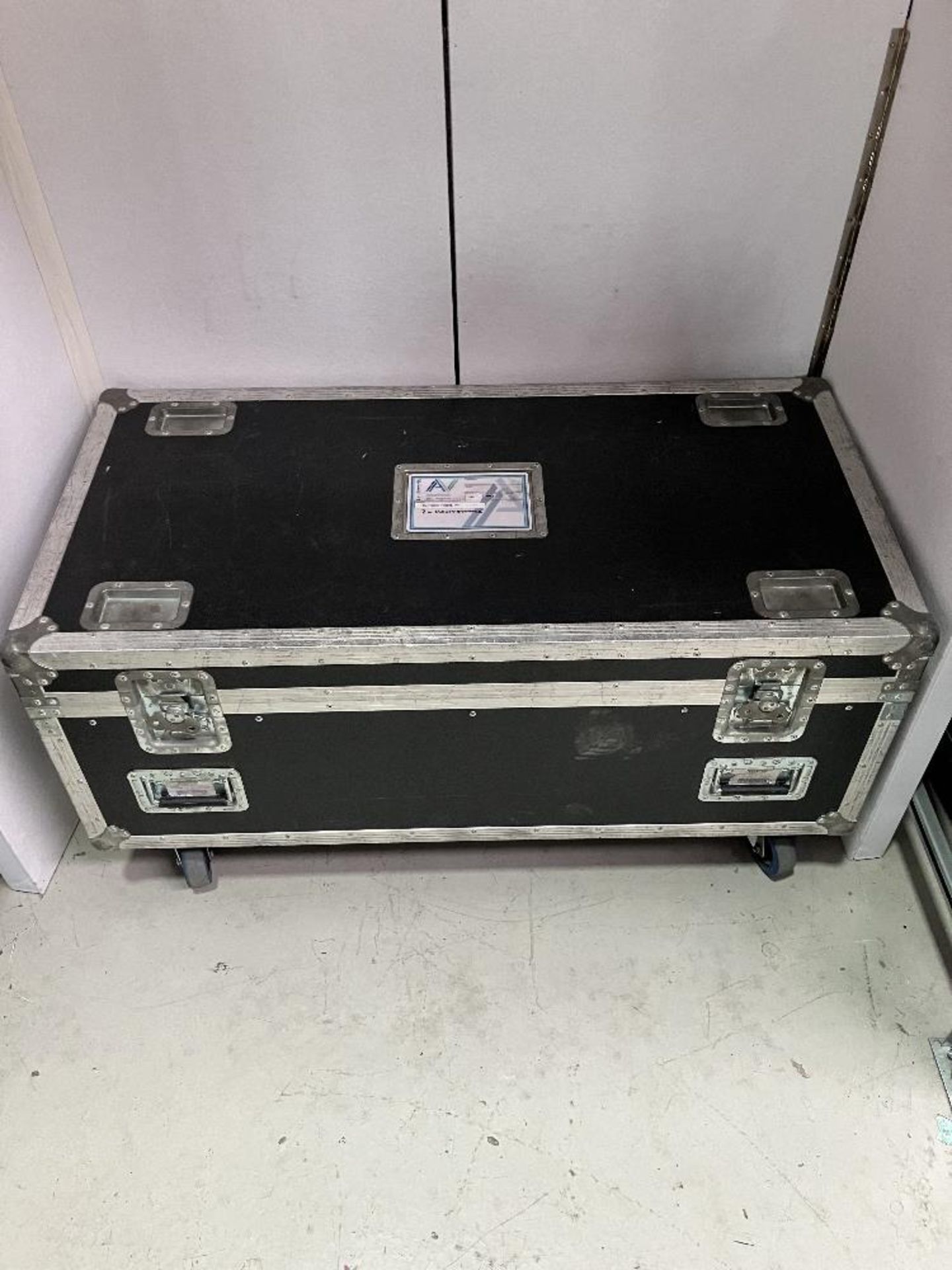 (4) Robe Robin 300+ LEDWash Moving Light with Heavy Duty Flight Case to Include - Image 4 of 4