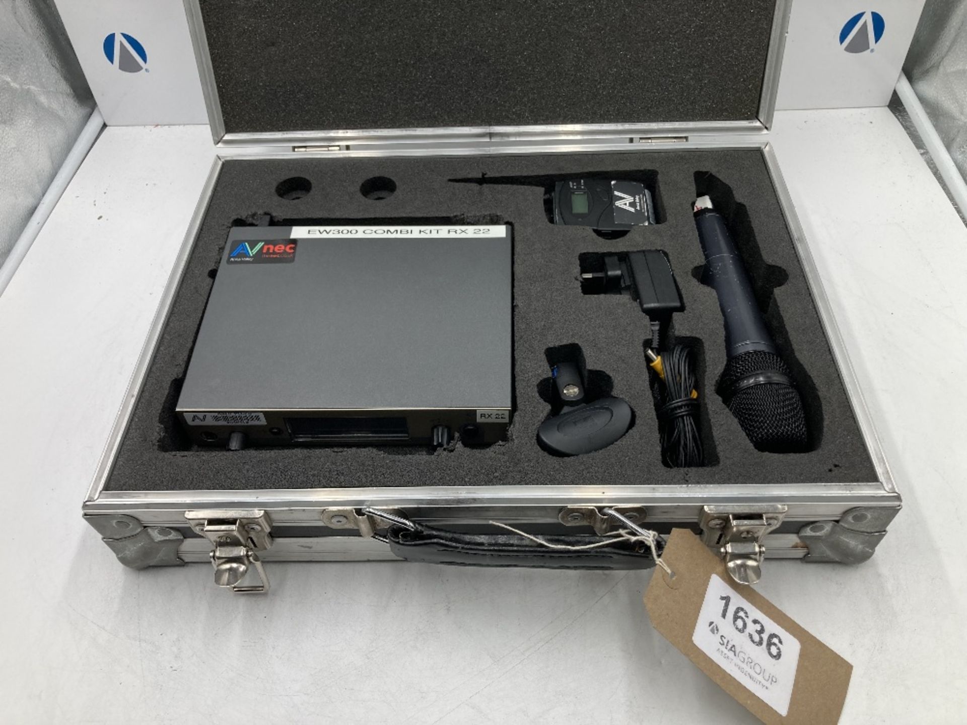 Sennheiser EW 300 Microphone Kit & Heavy Duty Case - Image 2 of 12