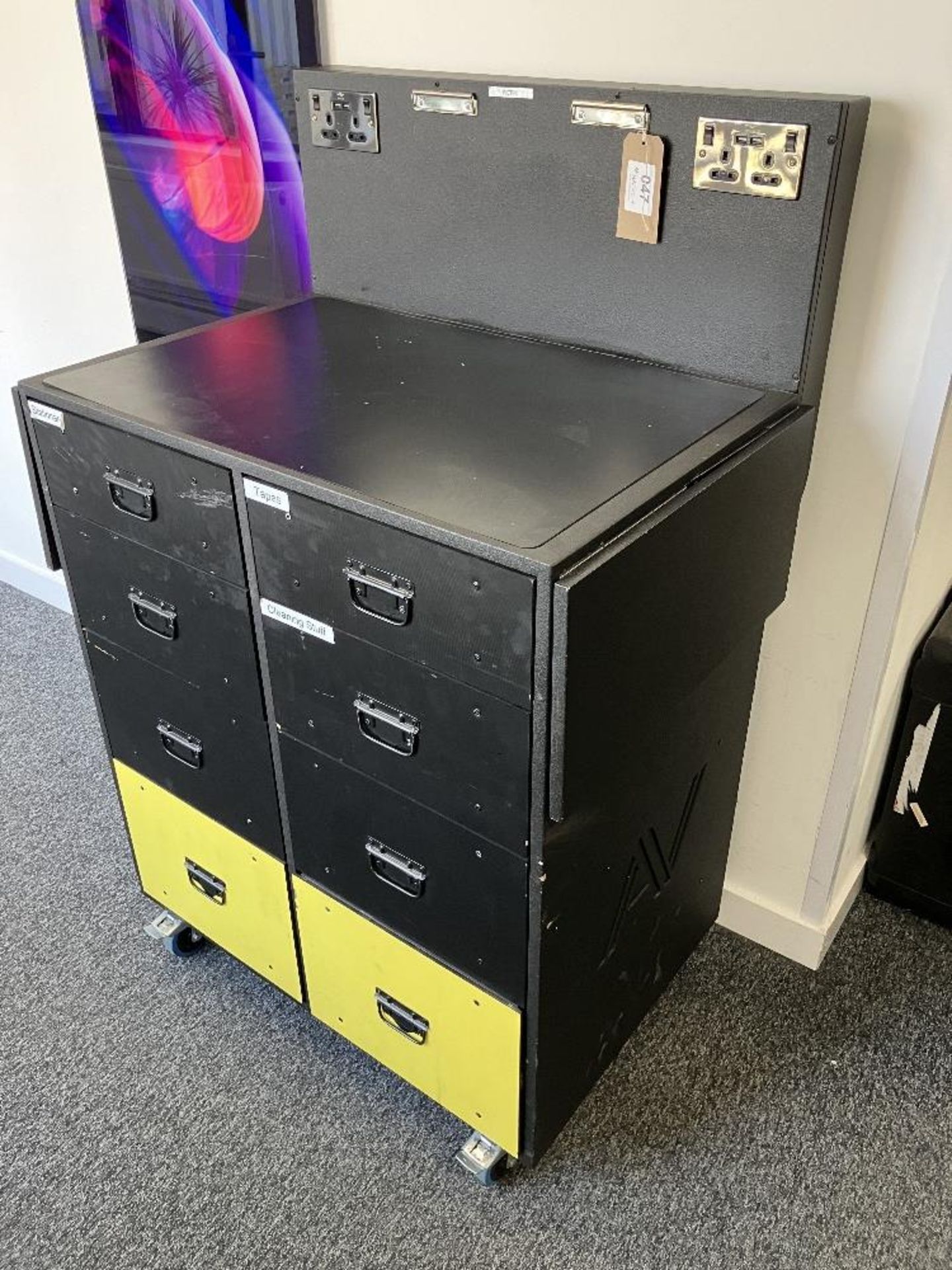 Mobile Workstation with Power Connection & In-Built Sockets