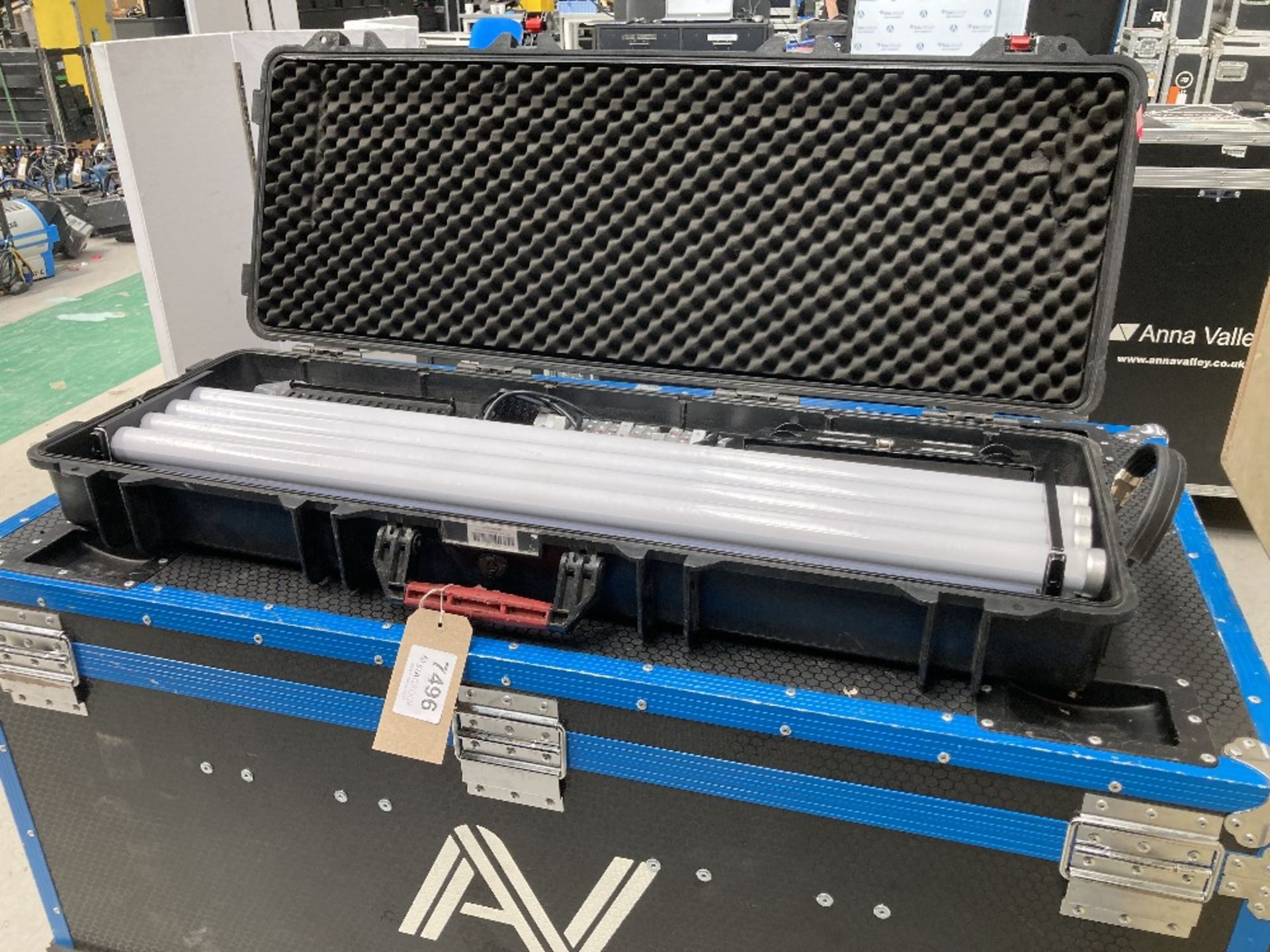 Astera AX1 Tubes 8-Head Lighting Kit & Heavy Duty Peli Case
