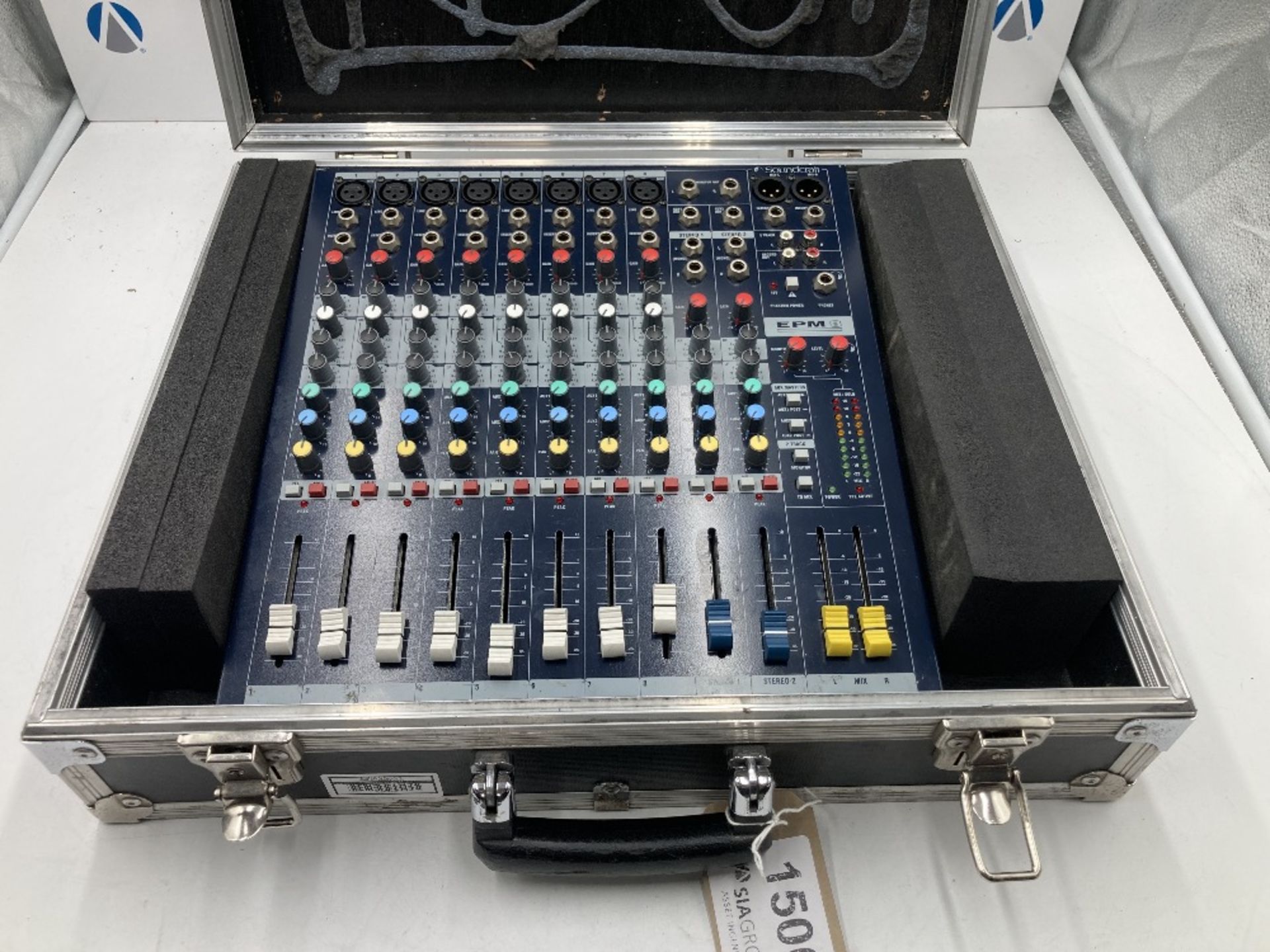 Soundcraft EPM8 Analogue Mixing Console & Heavy Duty Briefcase - Image 2 of 9