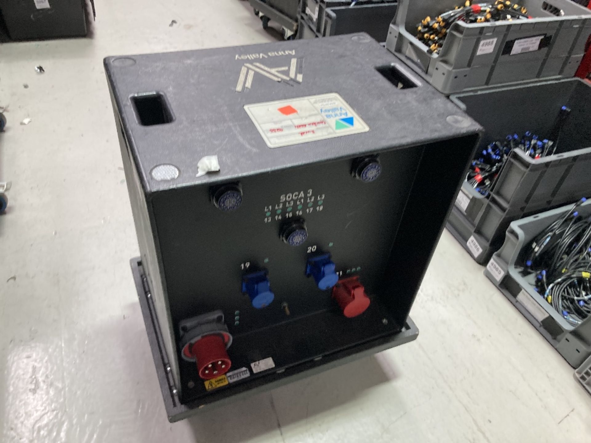 63amp Power Distribution Unit With (2) Mobile Mountable Trolley - Image 10 of 11