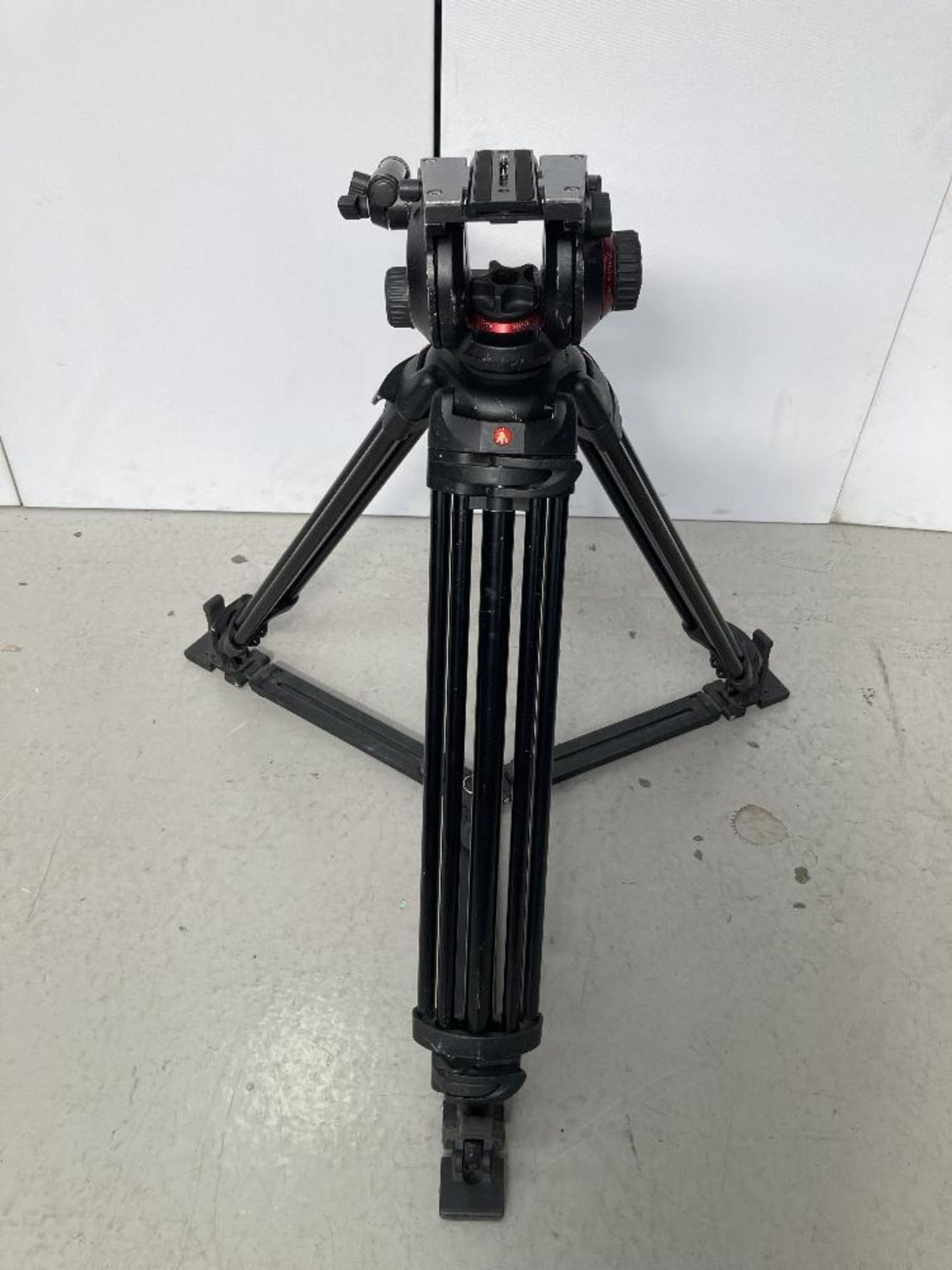 Manfrotto 504HD DV Tripod Head and 546GB Tripod with Carbon Fibre Legs with Manfrotto Carry Case