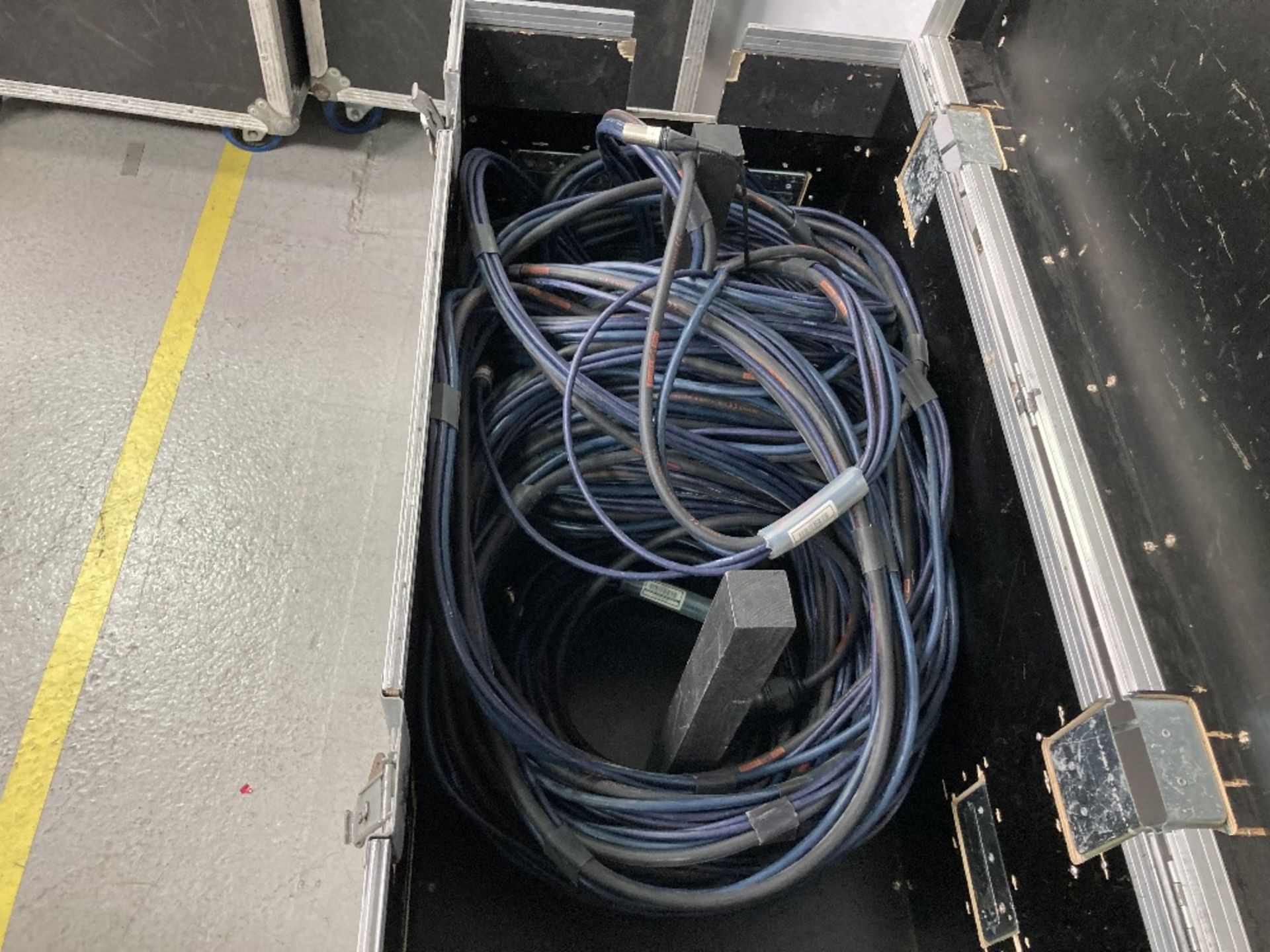 Yamaha 75mtr CAT 5 Multicore Cable & Heavy Duty Mobile Flight Case - Image 3 of 4