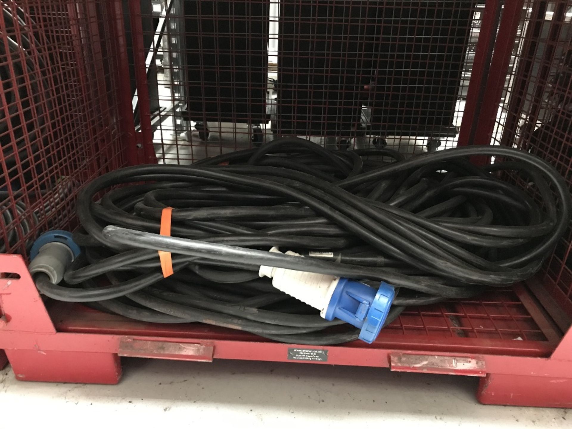 30m 63/1ph Cable with Steel Fabricated Stillage