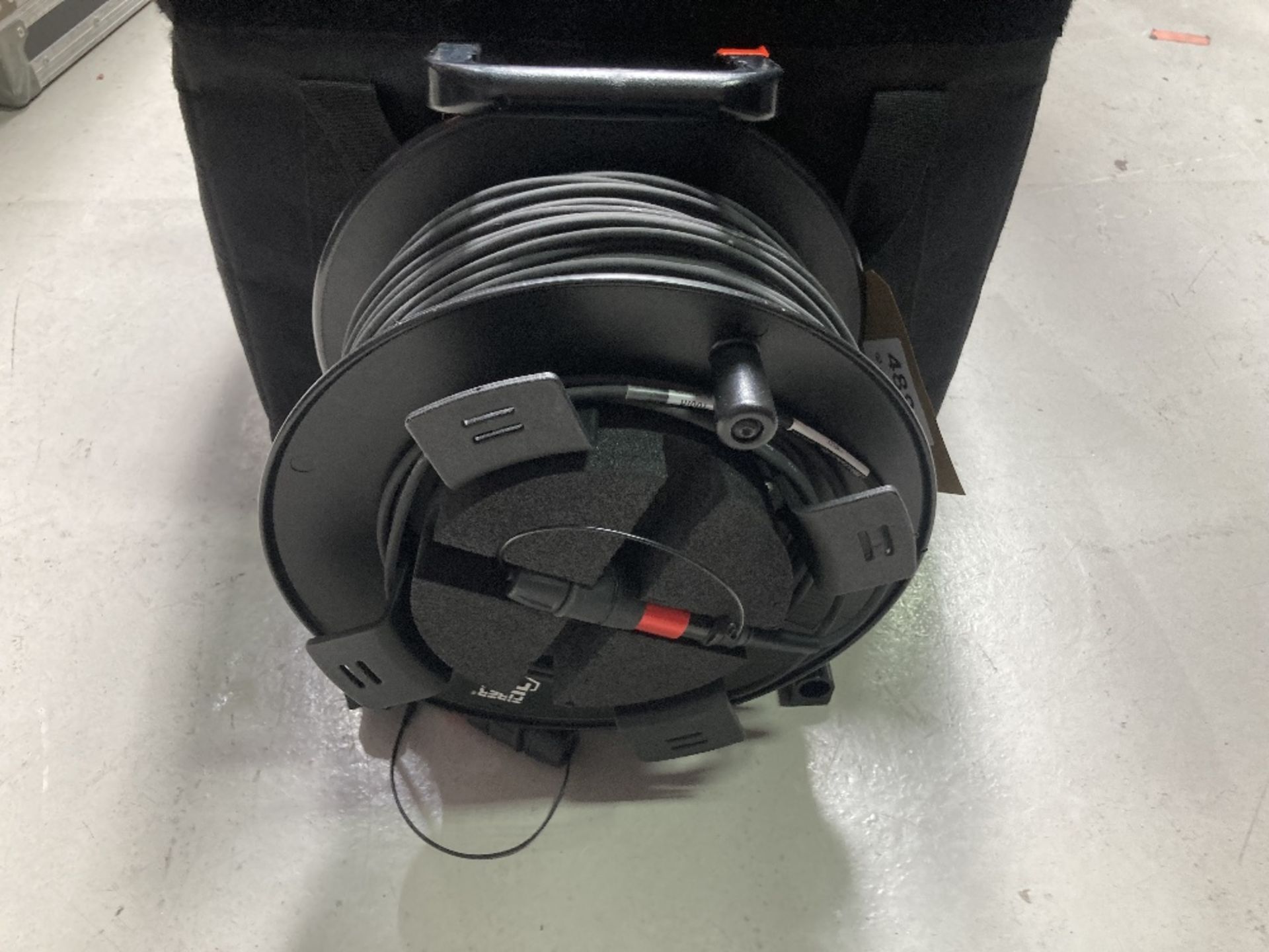 Connex 100m HDMI Fibre Cable Reel With Carry Case - Image 3 of 9