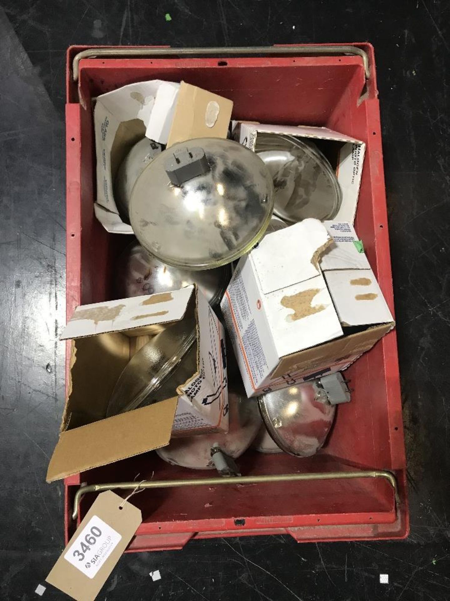 Large Quantity of Various Lamps and Bulbs - Image 24 of 47