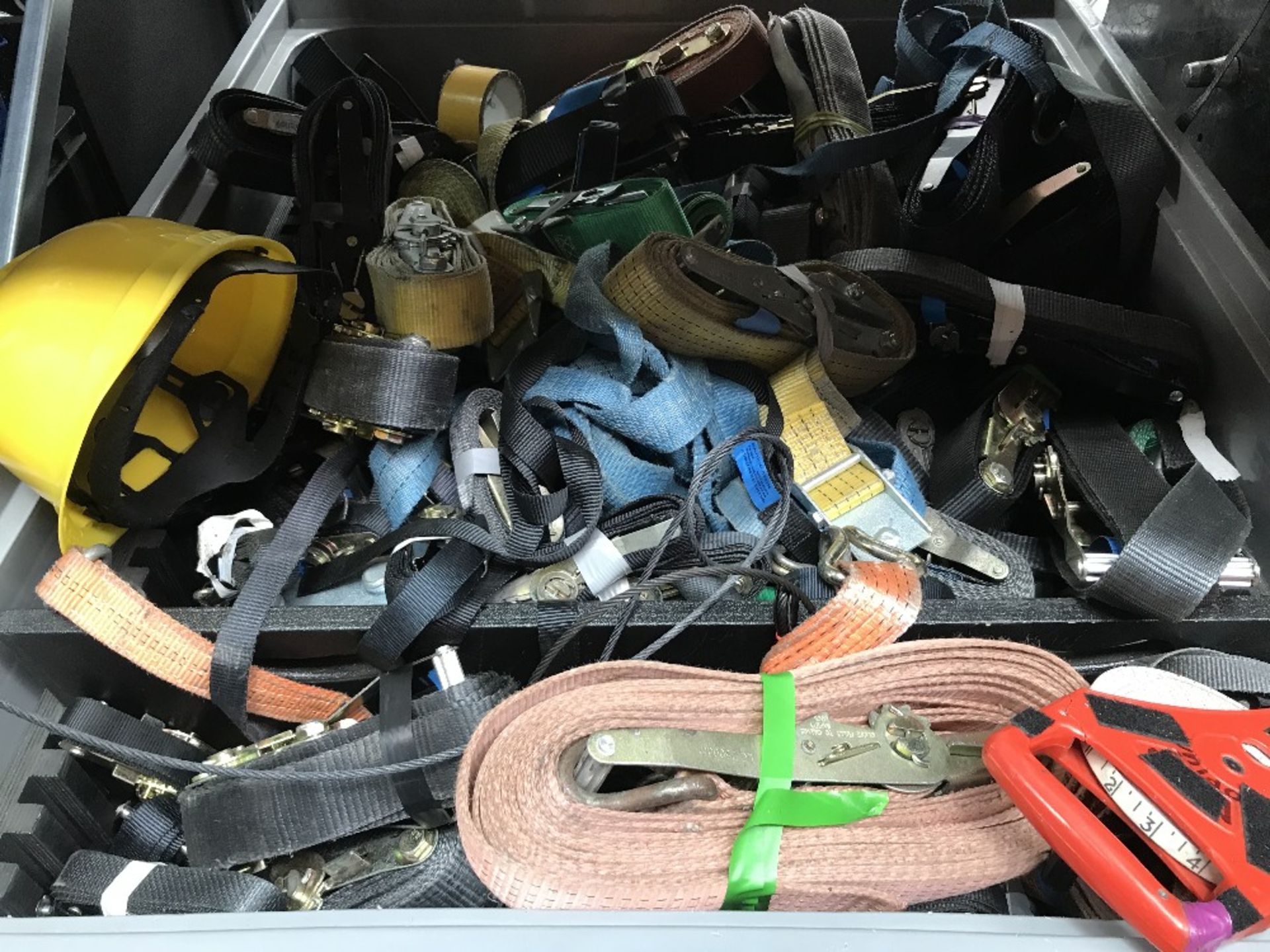 Mobile Plastic Heavy Duty Linbin With Contents Of Ratchet Straps - Image 2 of 2