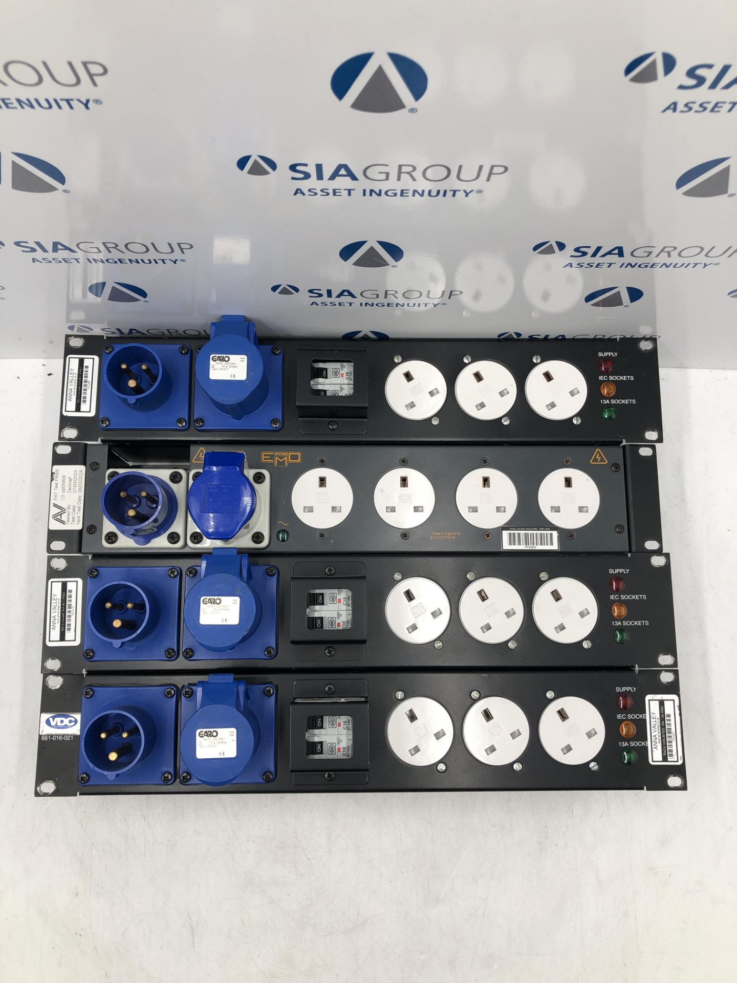 (4) 16amp 1PH Rack Mount Power Distribution Units