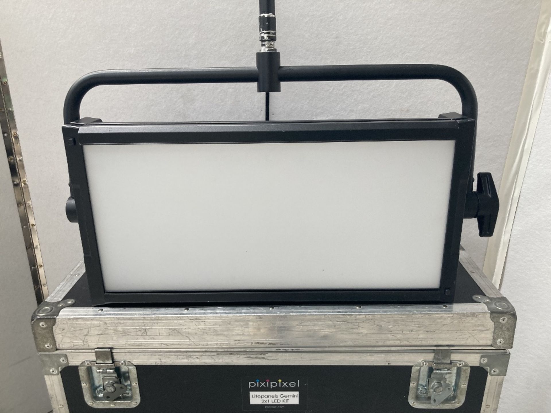 LitePanels Gemini 2x1 LED Soft Panel, Battery Bracket & Heavy Duty Case