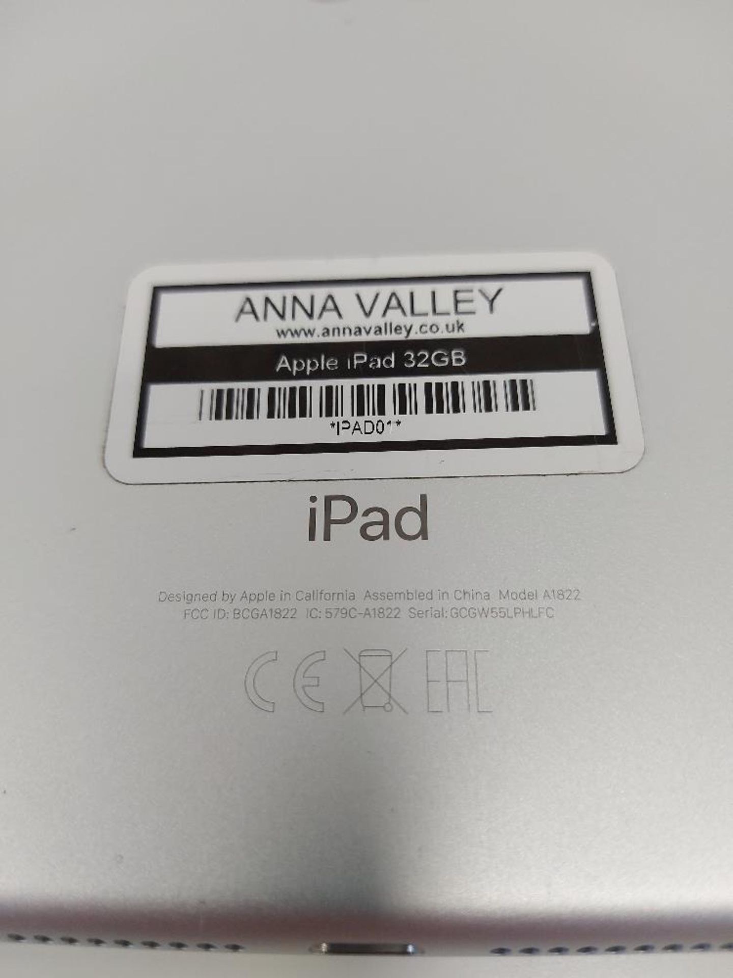 Apple iPad A1822 - Image 3 of 3