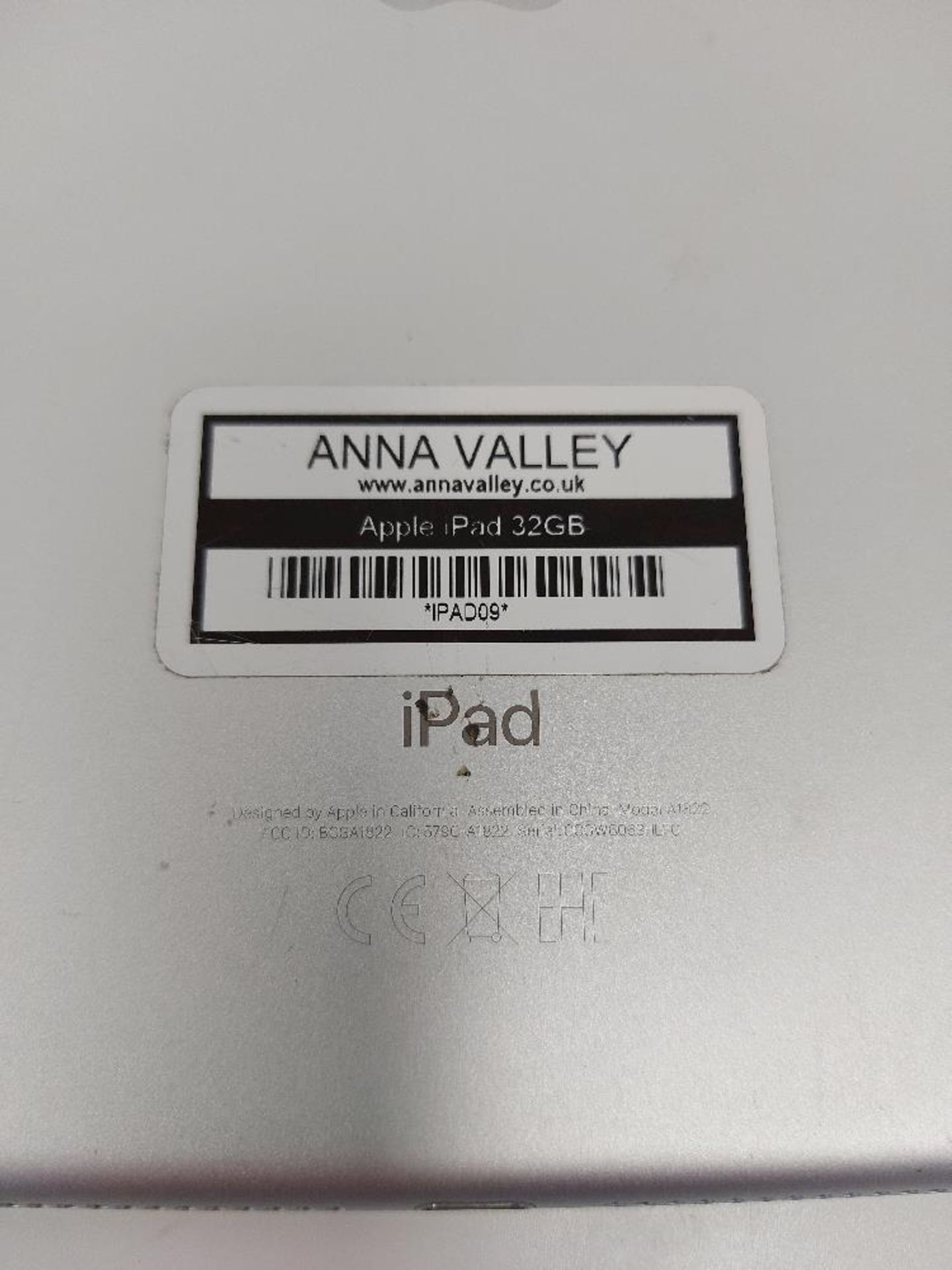 Apple iPad A1822 with Peli i1065 Protective Case - Image 4 of 5
