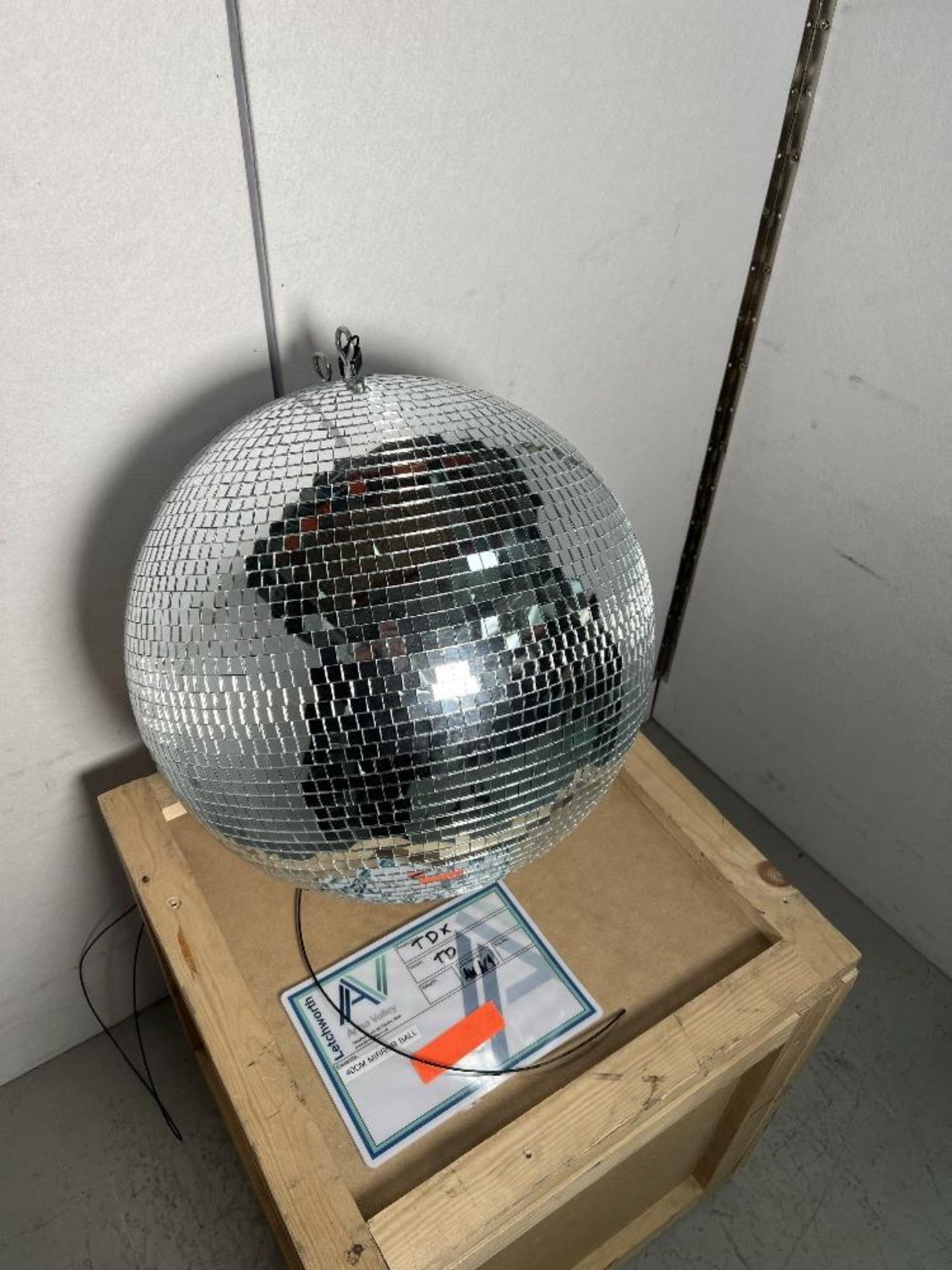 (1) 40cm Mirror Ball - Image 3 of 4