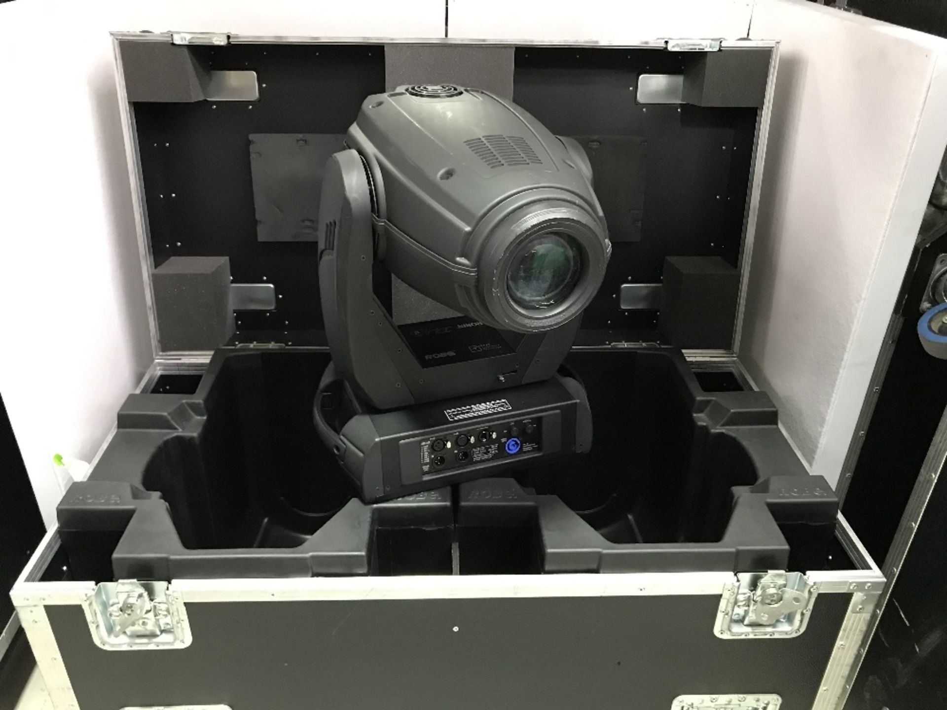 Robe Robin DL4S Profile Moving Light With Heavy Duty Flight Case To Include